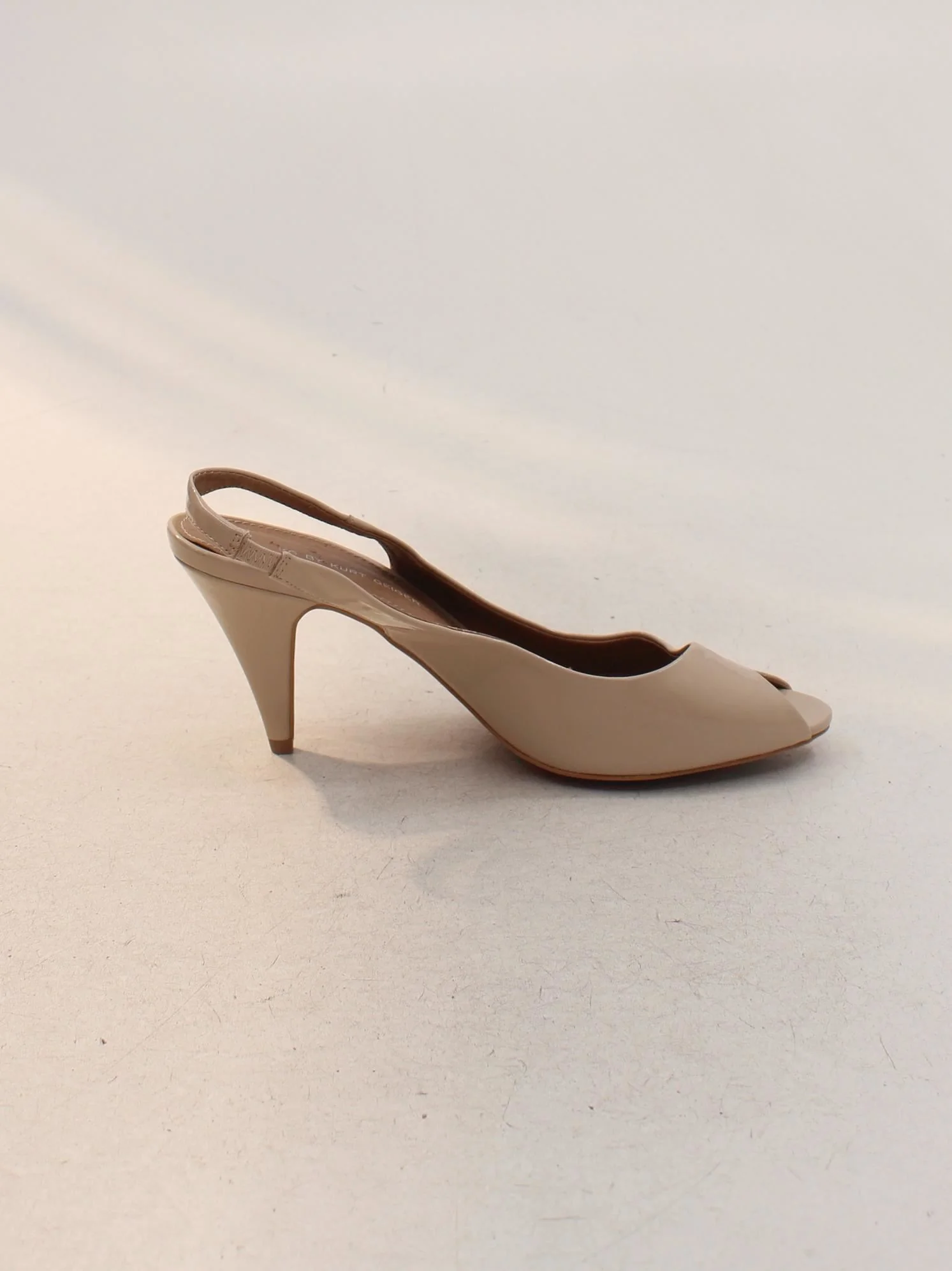 KG - Kurt Geiger Women's Heels UK 6.5 Cream 100% Faux Leather Court - Image 5