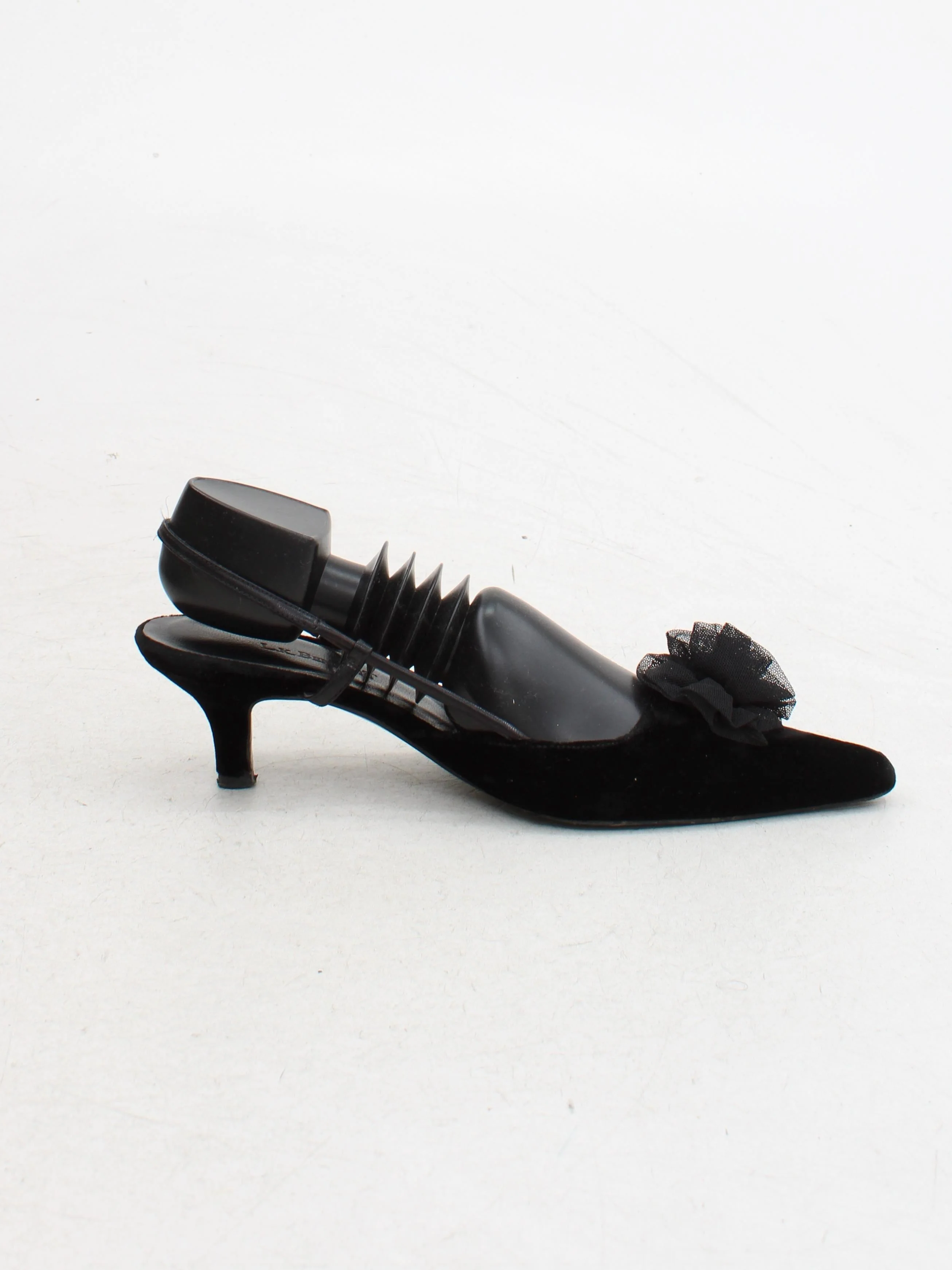L.K. Bennett Women's Heels UK 6 Black Suede with Leather Court - Image 5