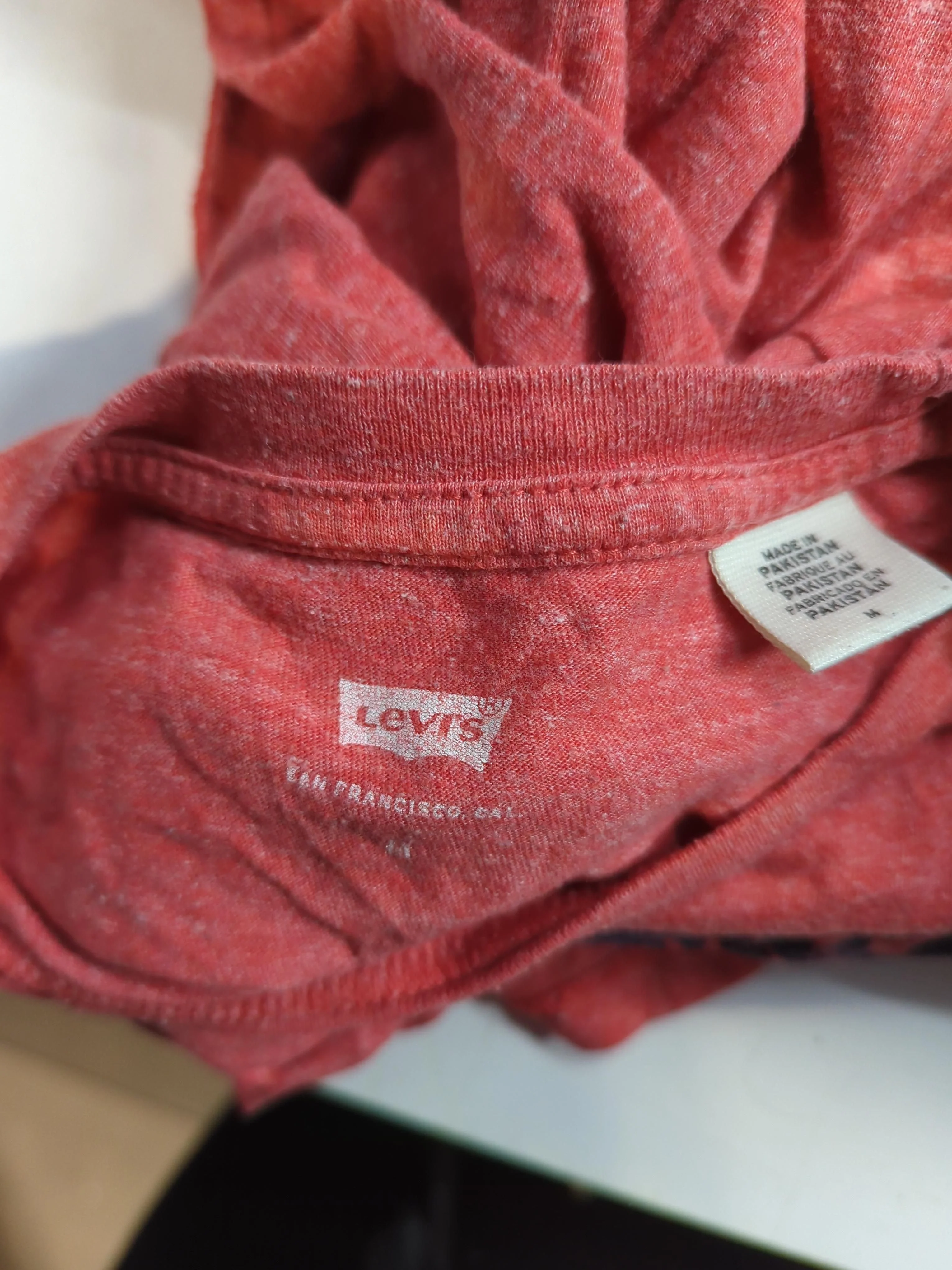 Levi’s Men's T-Shirt M Red Graphic Cotton with Polyester, Viscose Basic - Image 5