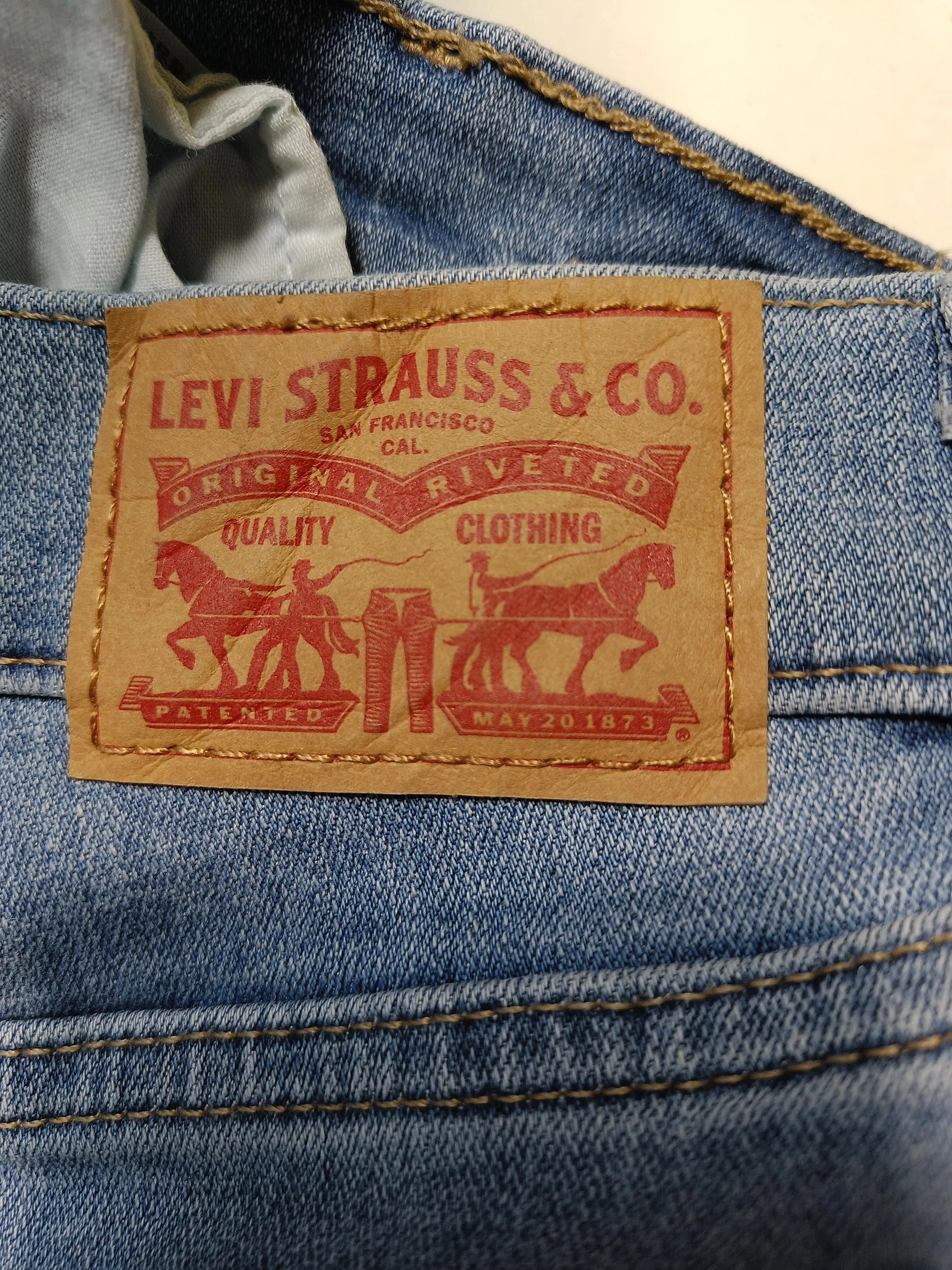 Levi’s Women's Jeans UK 6 Blue Cotton with Polyester, Elastane Cropped - Image 6