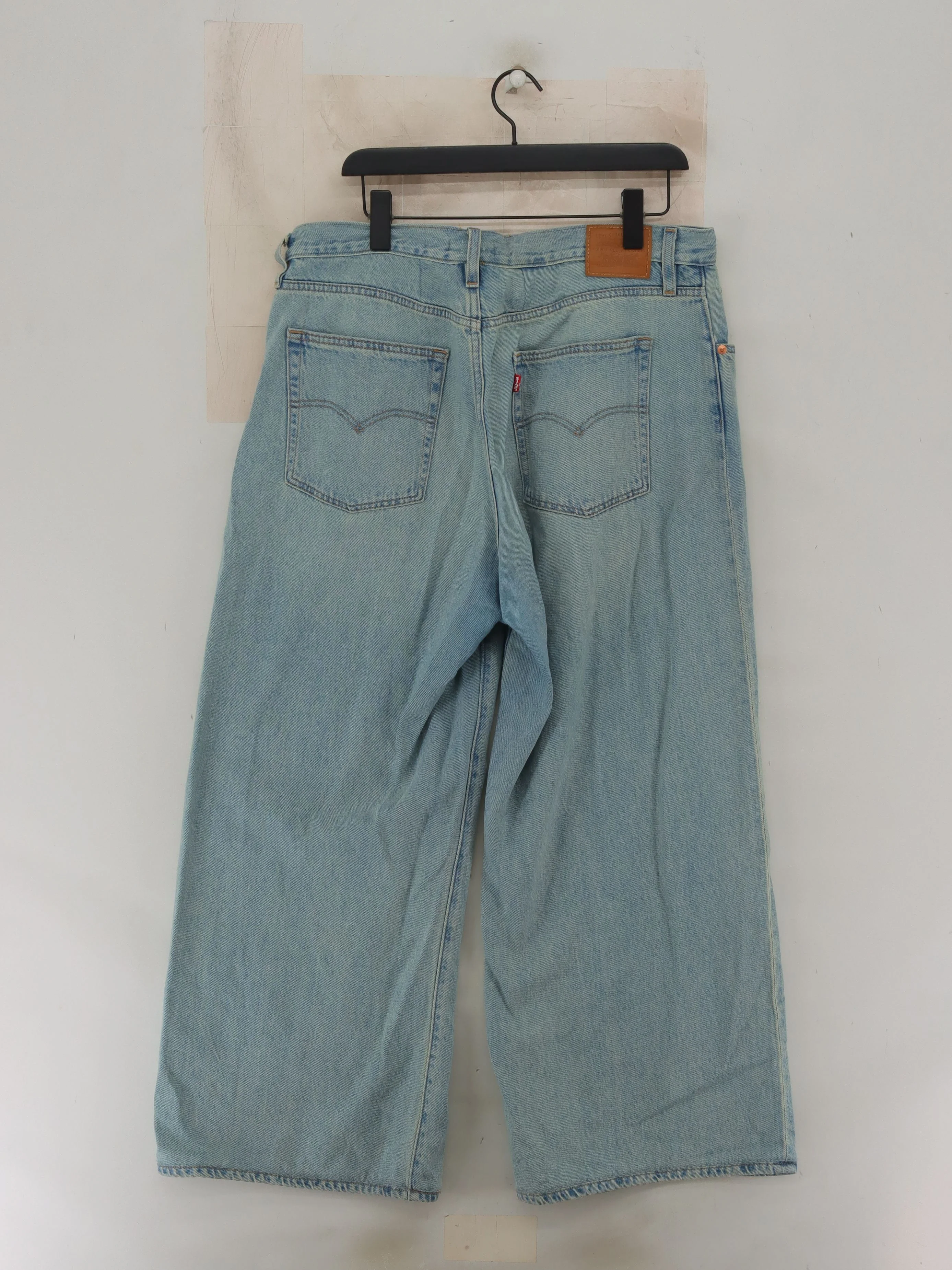 Levi’s Women's Jeans W 33 in Blue 100% Cotton Wide-Leg - Image 2