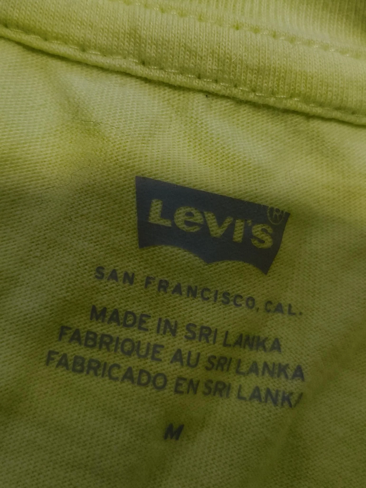 Levi’s Women's T-Shirt M Yellow 100% Cotton Basic - Image 5