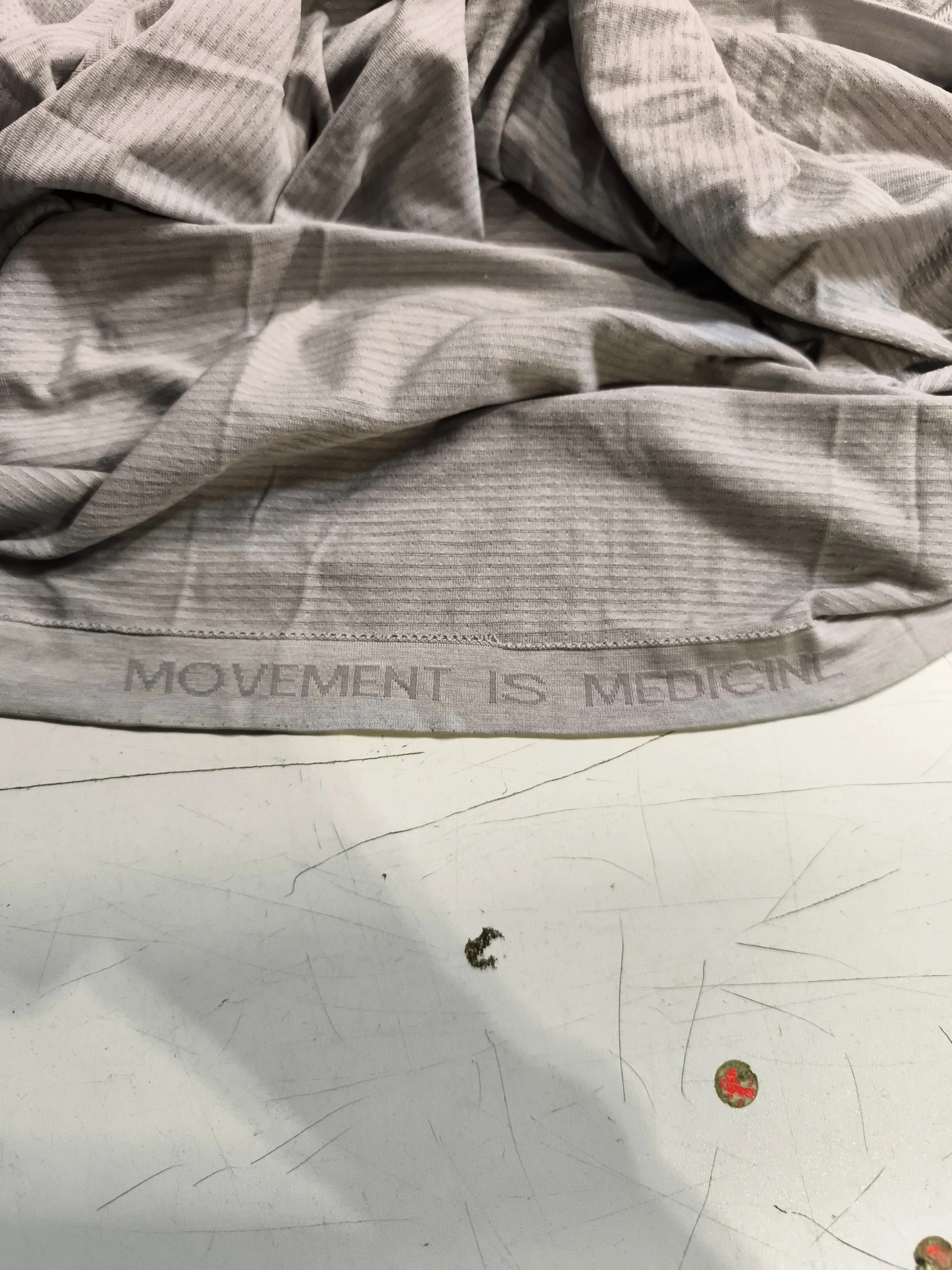 Lululemon Men's T-Shirt M Grey 100% Other Round Neck Basic - Image 6