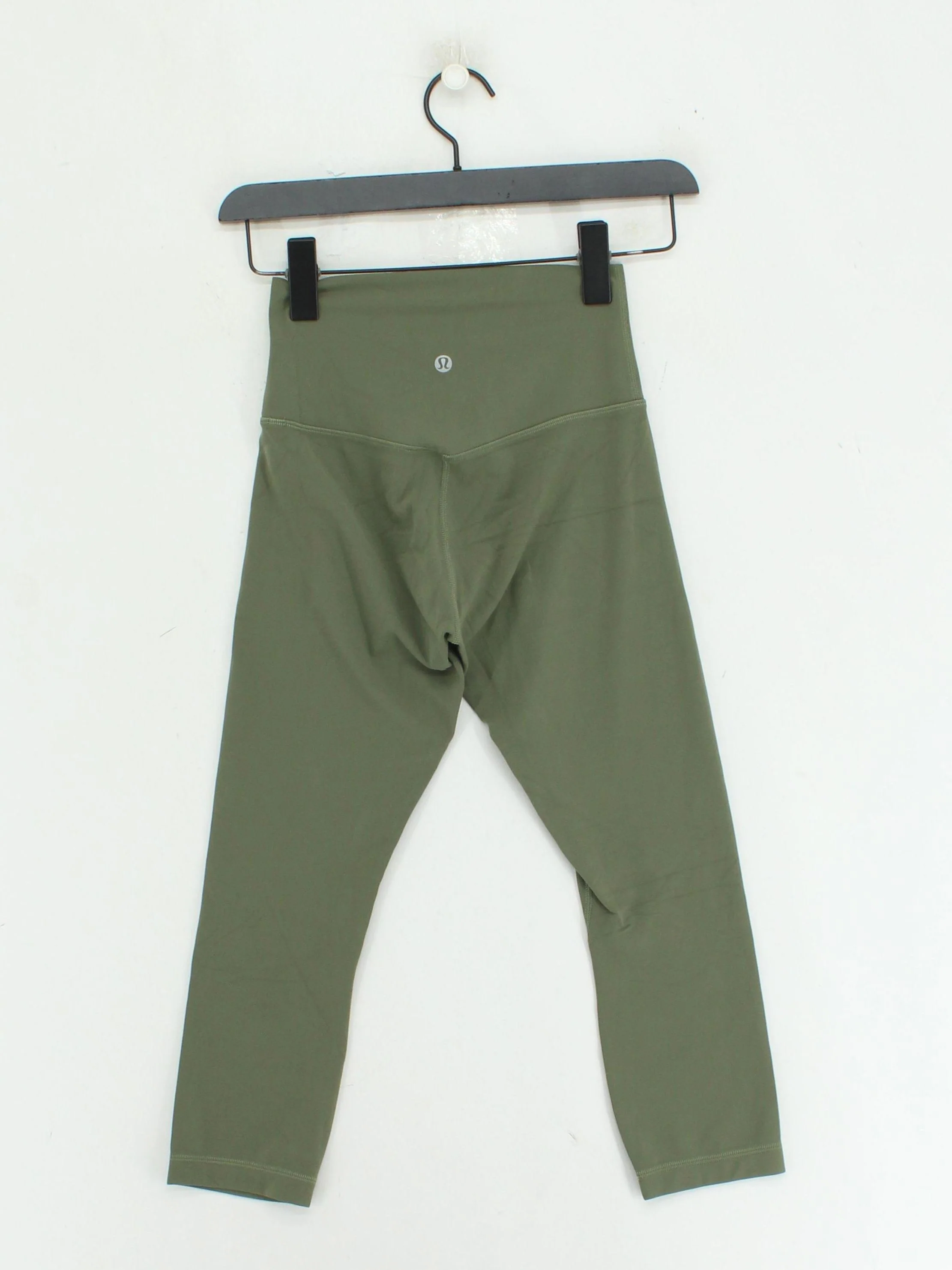 Lululemon Women's Leggings XS Green Nylon with Lyocell Modal, Elastane Cropped - Image 2