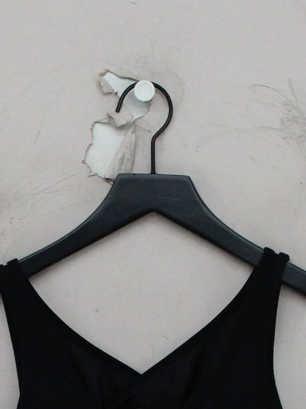 Lululemon Women's Top S Black Polyester with Elastane Sleeveless V-Neck Cropped - Image 3