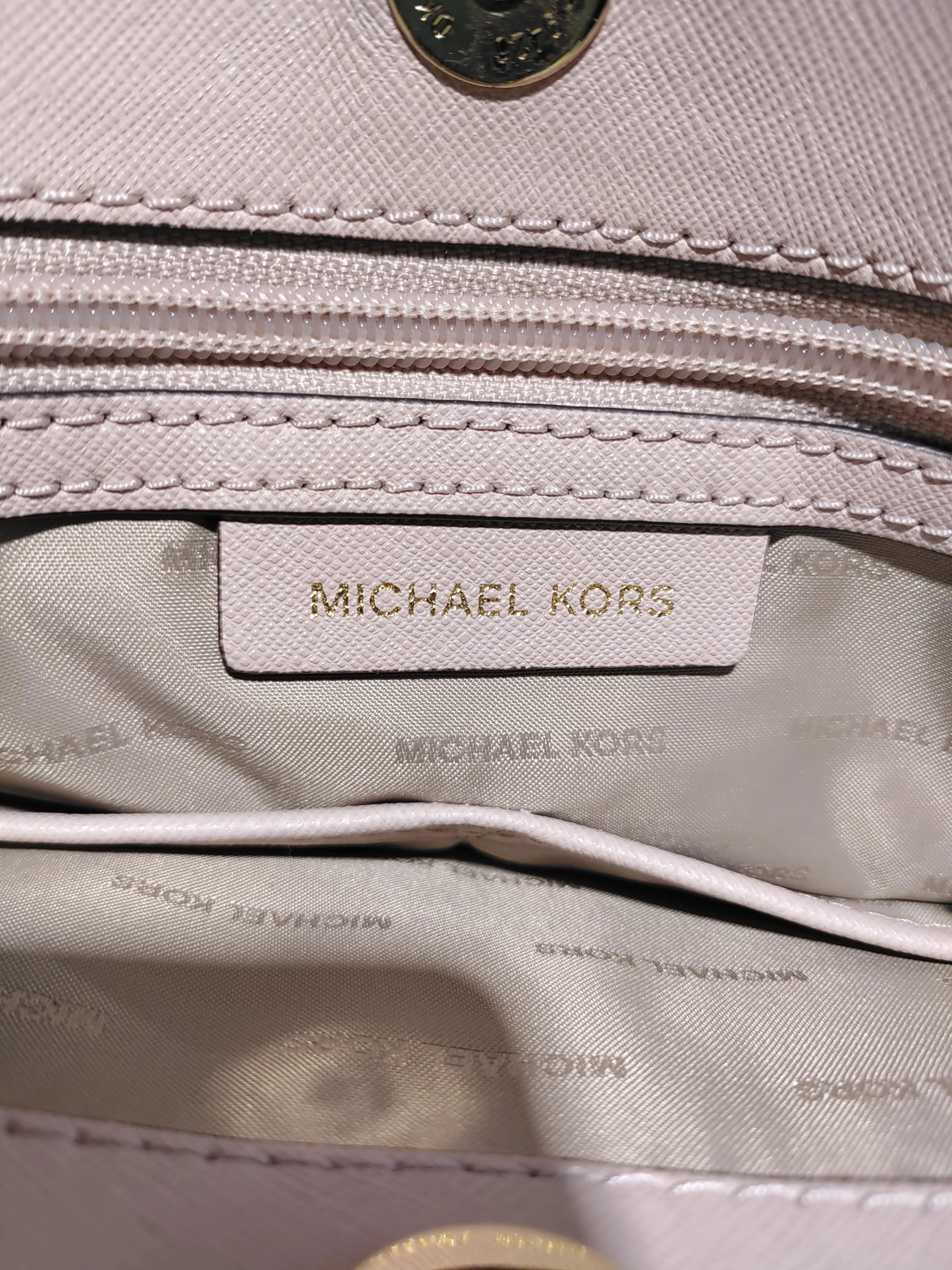 Michael Kors Women's Bag Pink 100% Faux Leather Shoulder Bag - Image 6