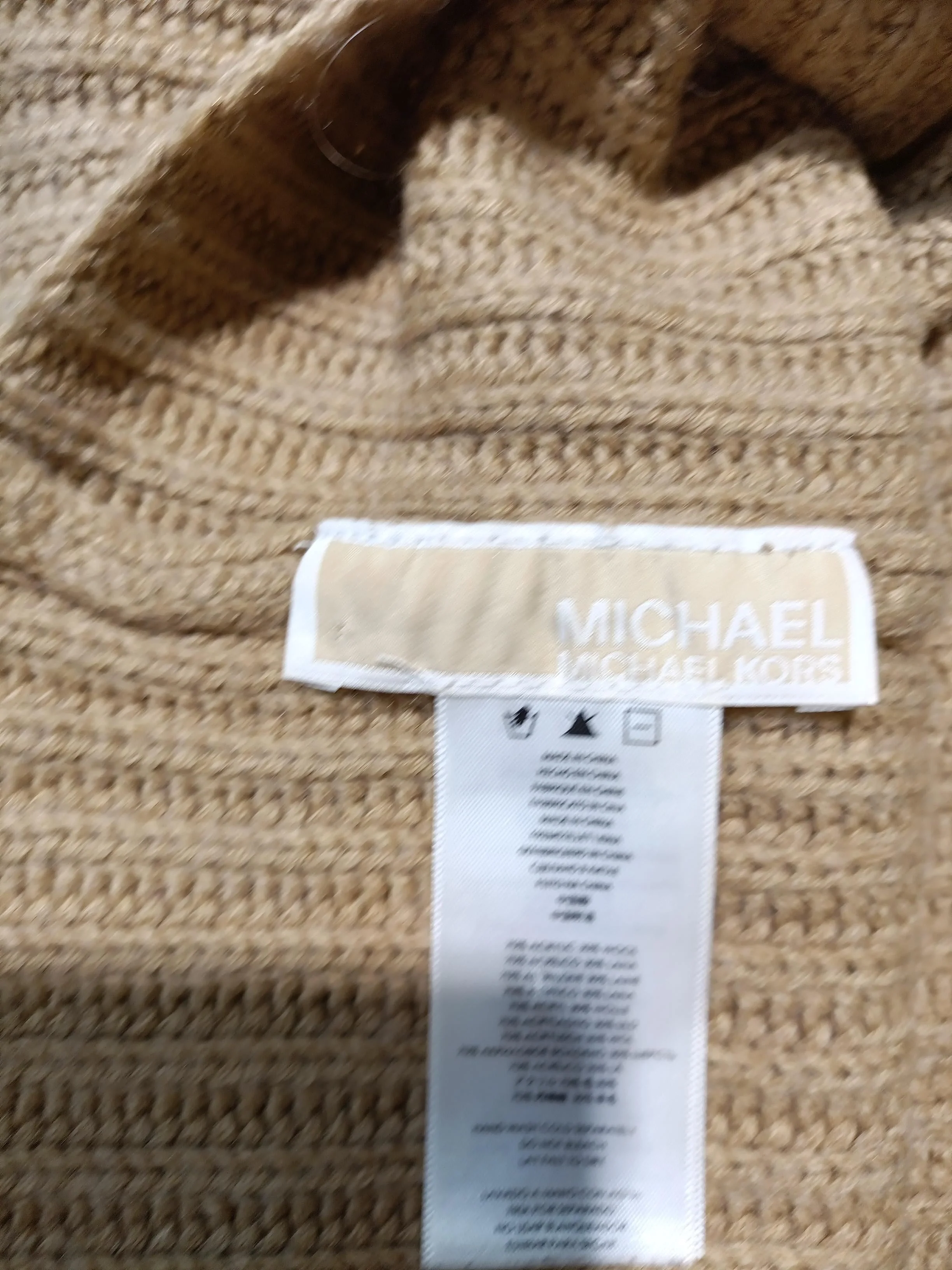 Michael Kors Women's Scarf Tan Acrylic with Wool Rectangle Scarf - Image 5