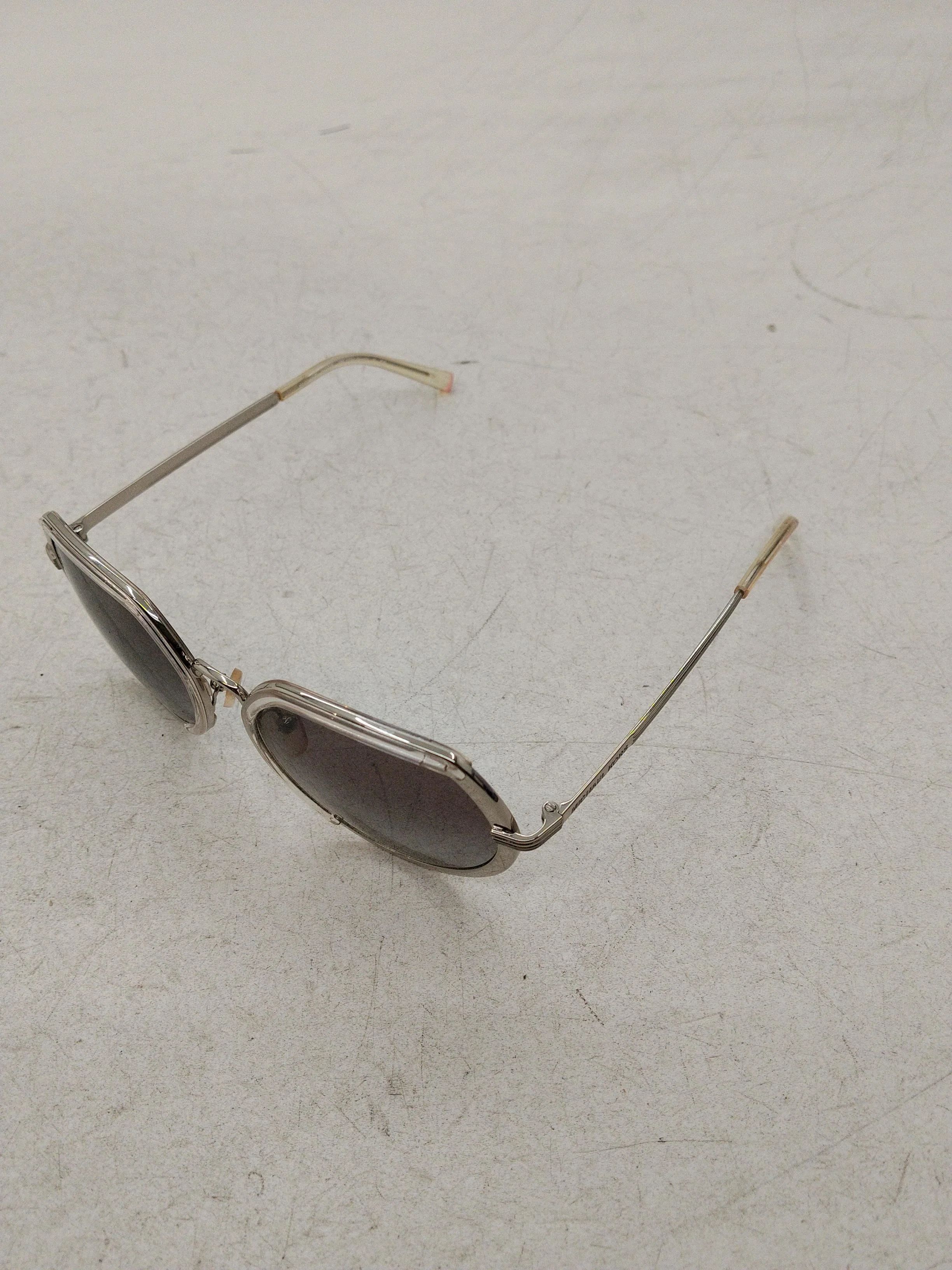 Michael Kors Women's Sunglasses Silver Oval - Image 4