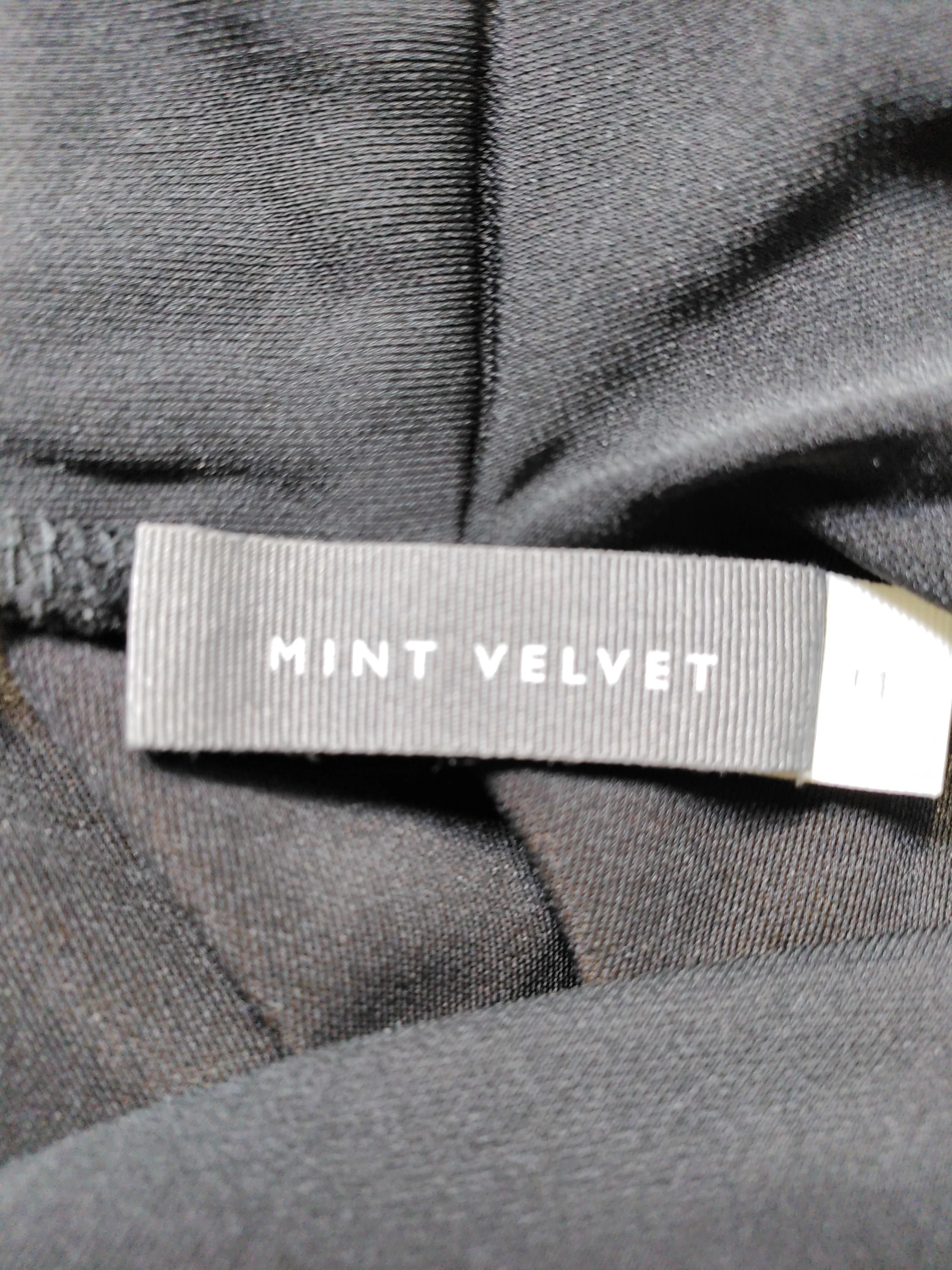 Mint Velvet Women's Blouse M Black Polyester with Elastane Basic - Image 5