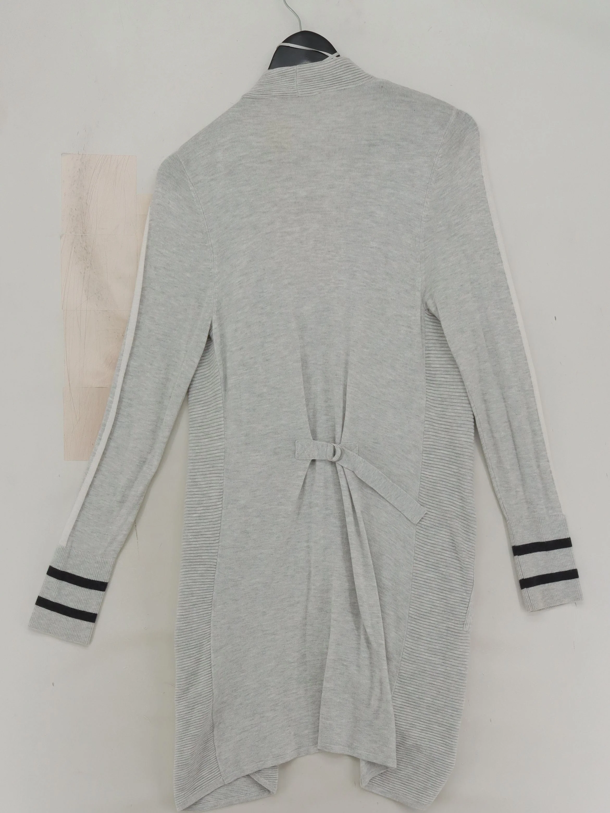 Mint Velvet Women's Cardigan UK 8 Grey Viscose with Polyamide V-Neck Cardigan - Image 2