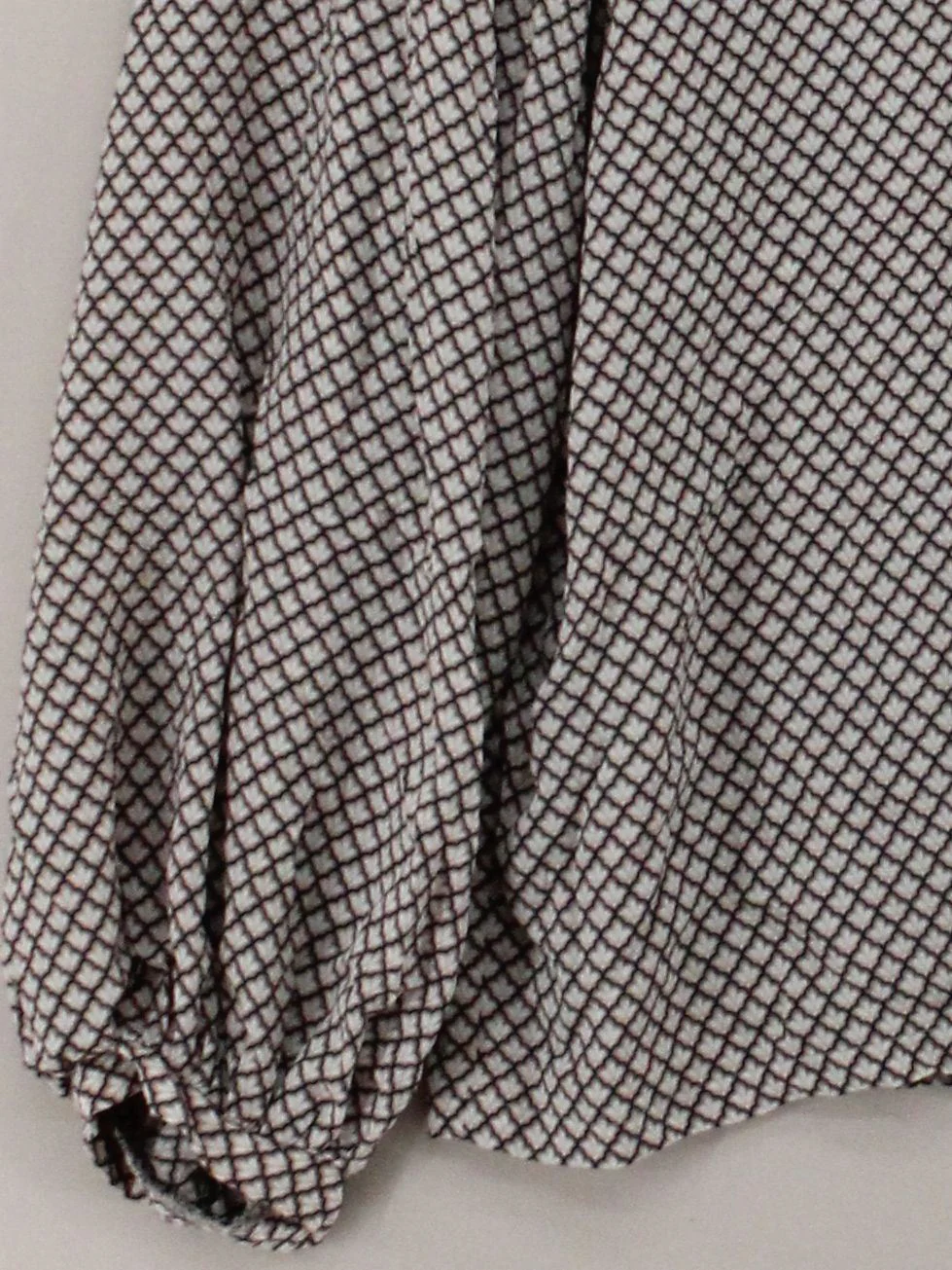 Neo Noir Women's Top M Multi Geometric 100% Polyester Long Sleeve V-Neck Basic - Image 4