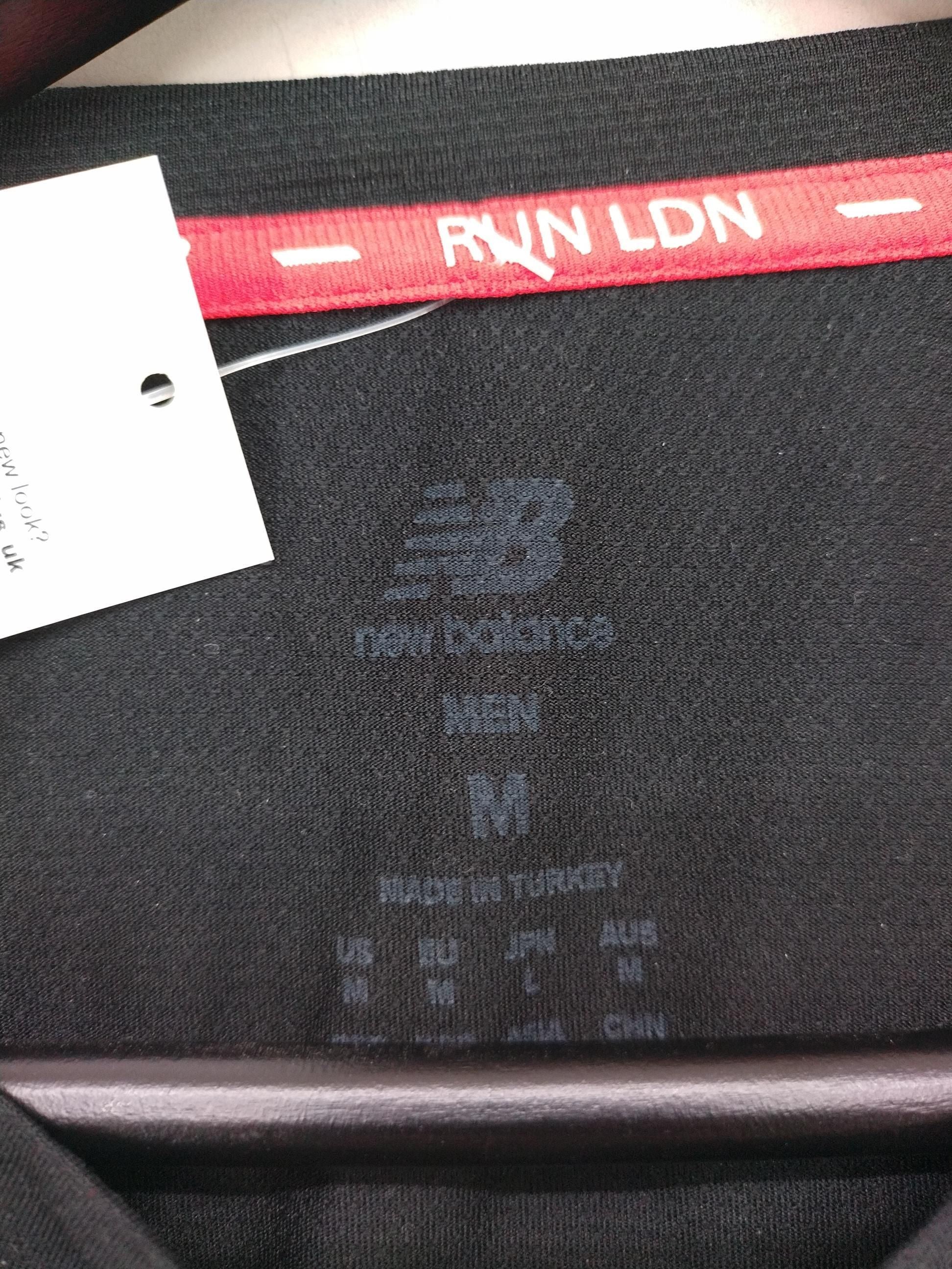New Balance Men's T-Shirt M Black Graphic 100% Polyester Round Neck Basic - Image 6