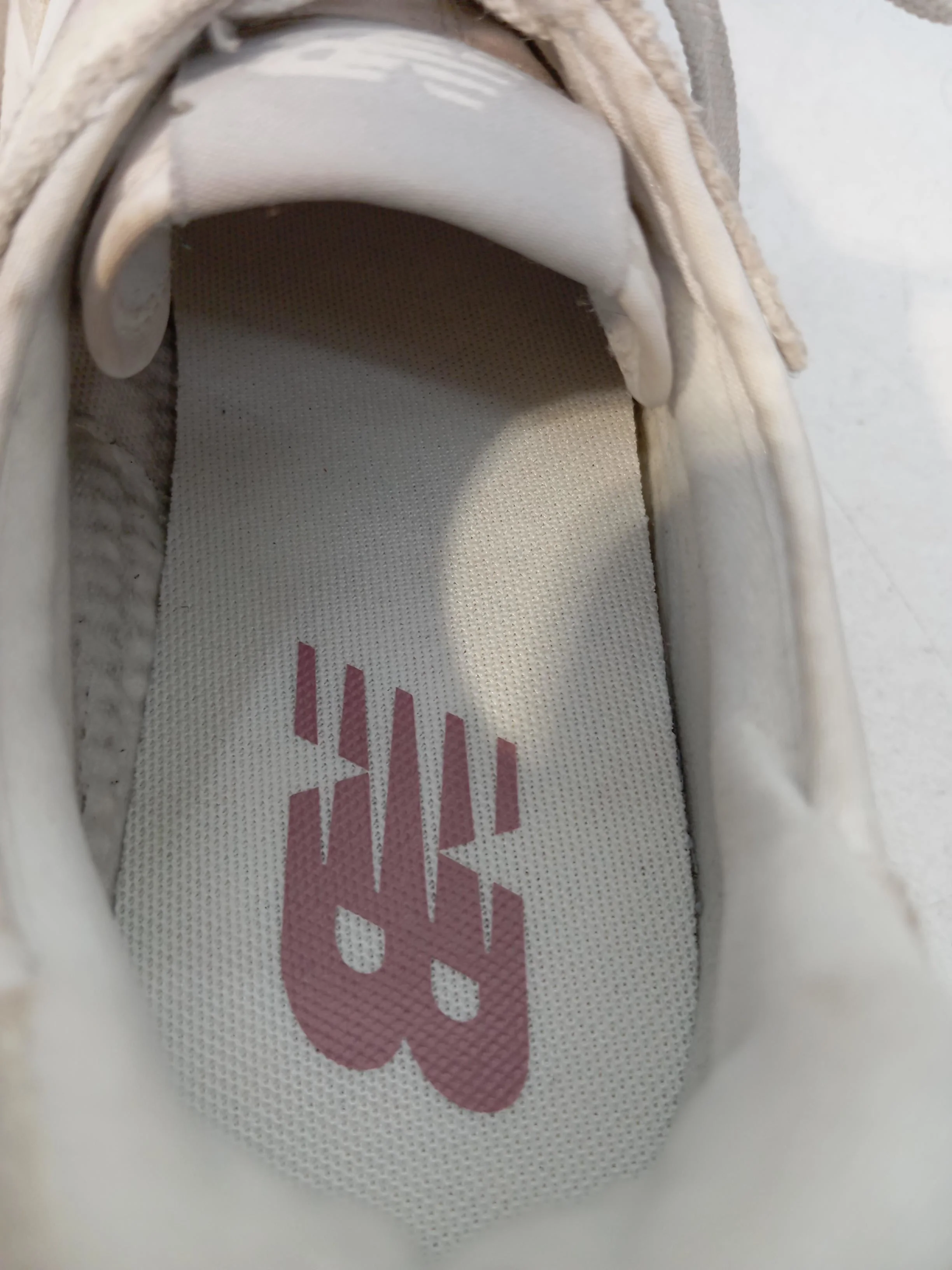 New Balance Women's Trainers EU41.5 in Cream - Image 6