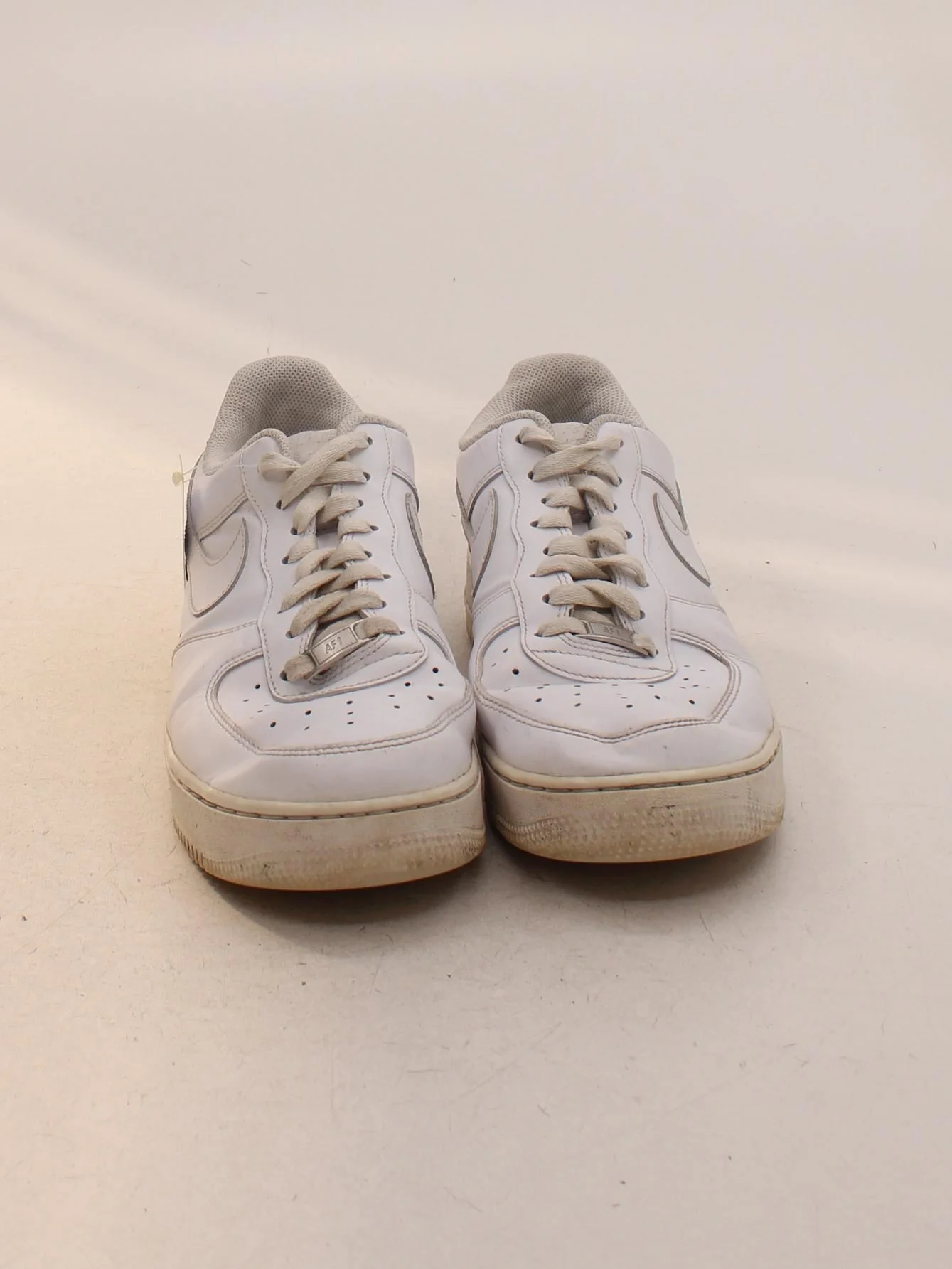 Nike Air Force 1 Women's Trainers EU44 in White - Image 2