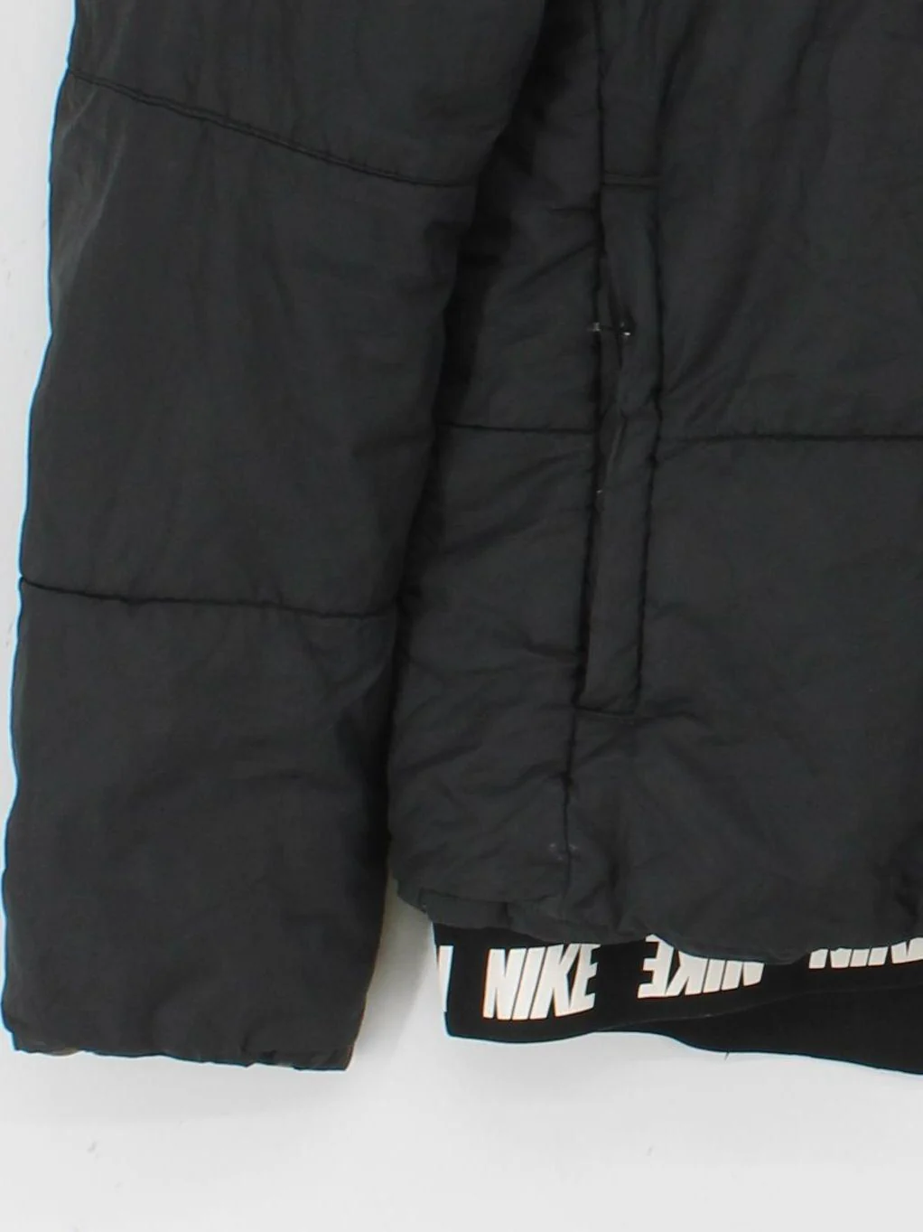 Nike Men's Coat M Black 100% Polyester Puffer Jacket - Image 4
