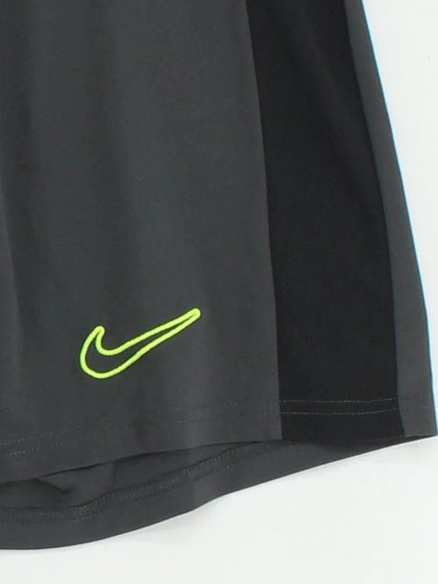 Nike Men's Shorts M Grey 100% Polyester Sweat - Image 4