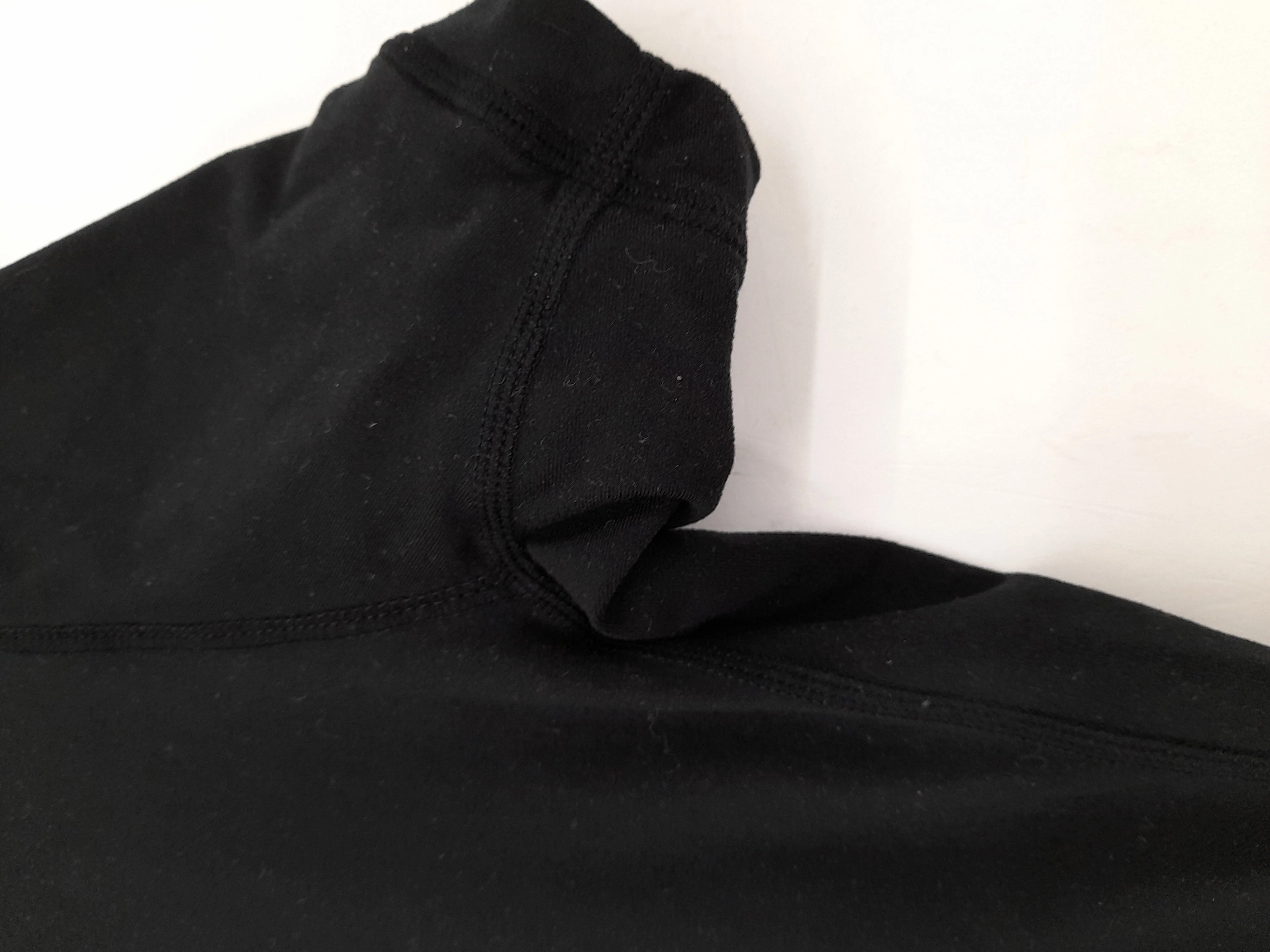 Nike Women's T-Shirt L Black Polyester with Elastane Basic - Image 5