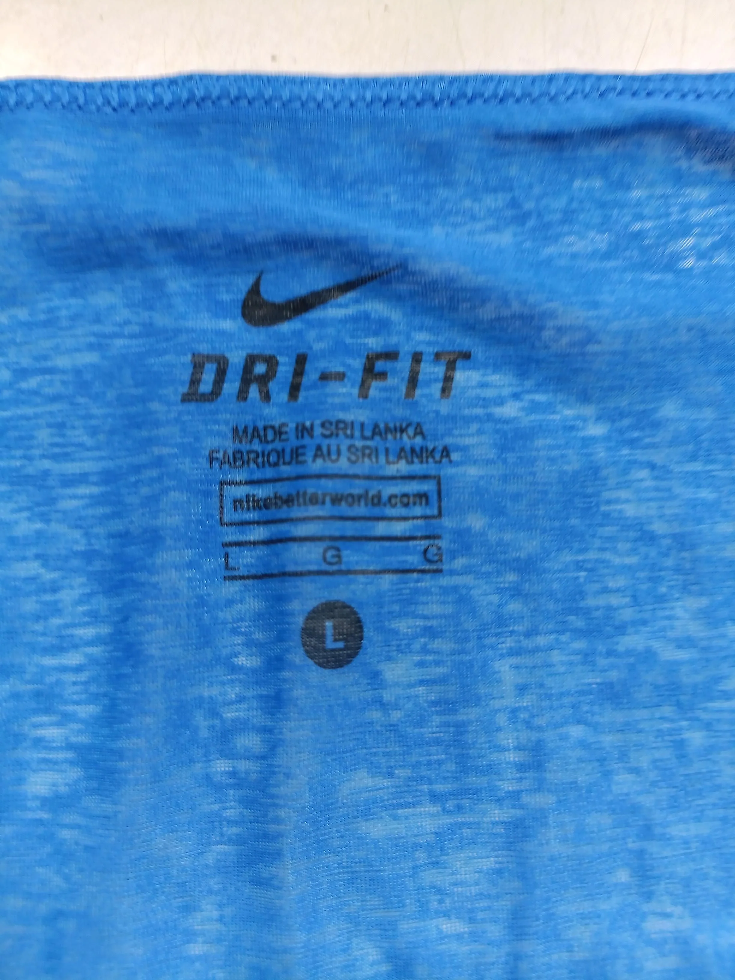 Nike Women's T-Shirt L Blue 100% Polyester Basic - Image 5