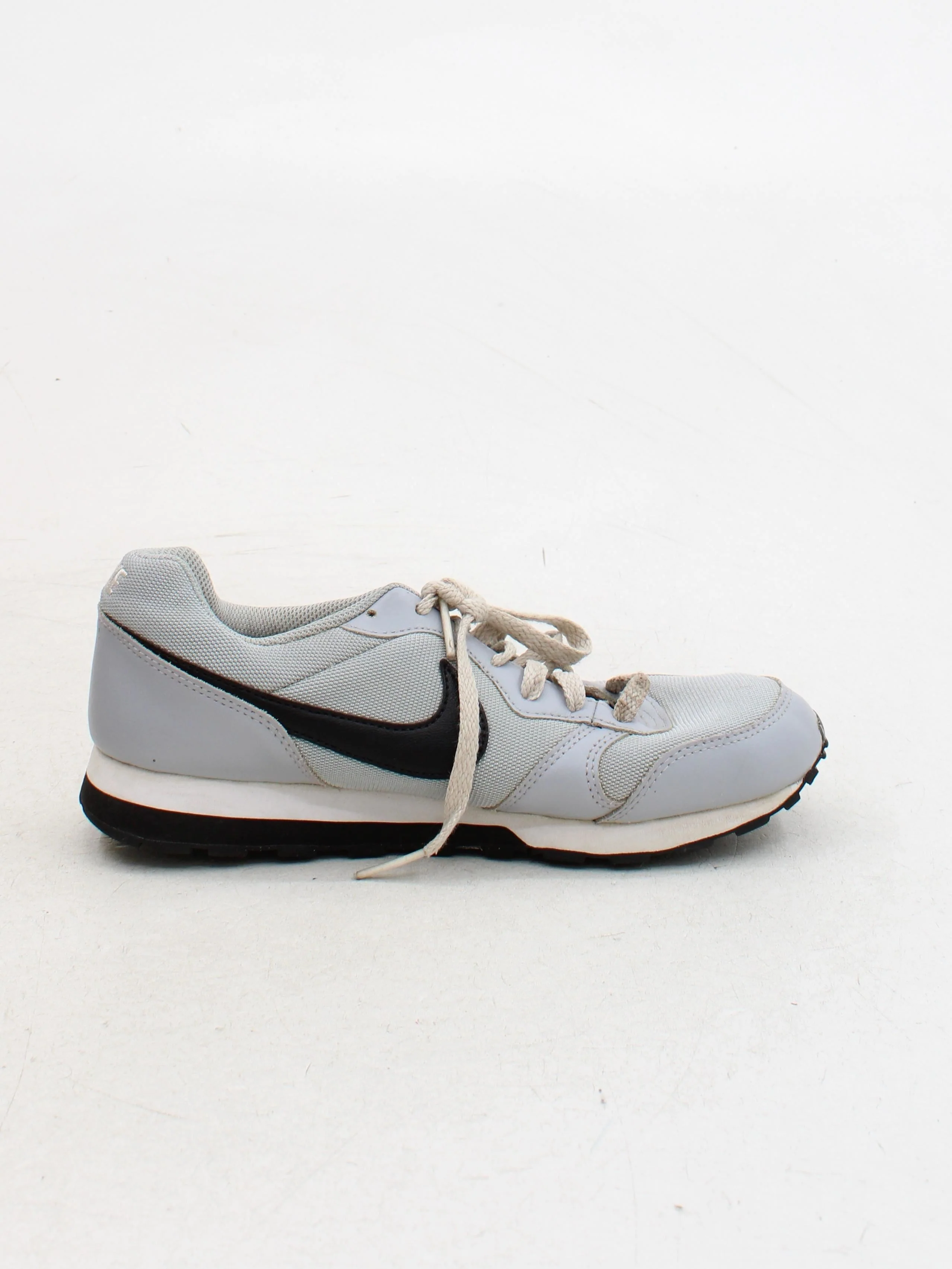 Nike Women's Trainers 807316-003 UK5 EU38 US5.5 in Grey - Image 5