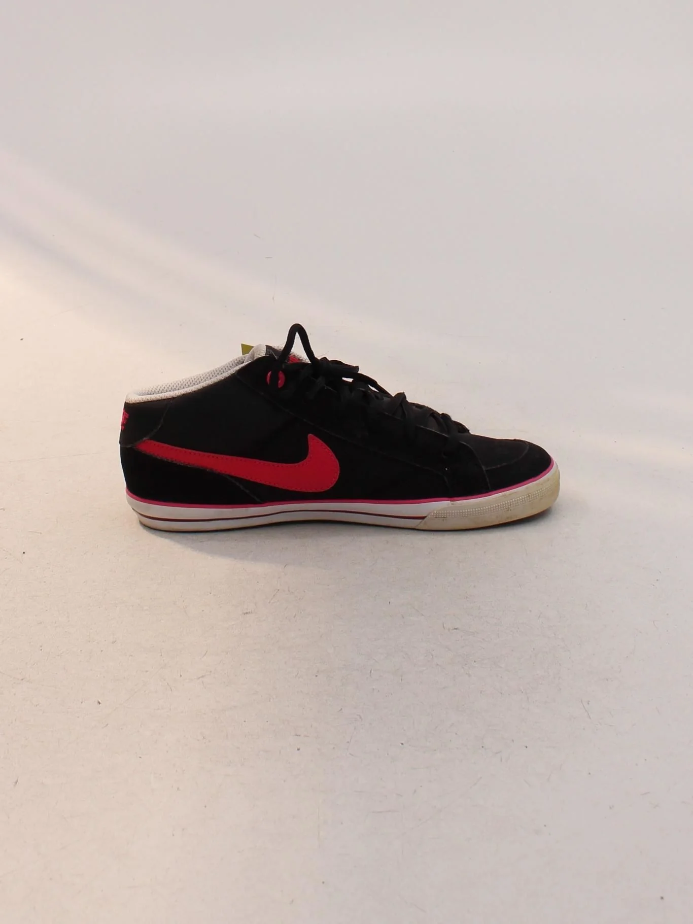 Nike Women's Trainers EU37.5 in Black - Image 5