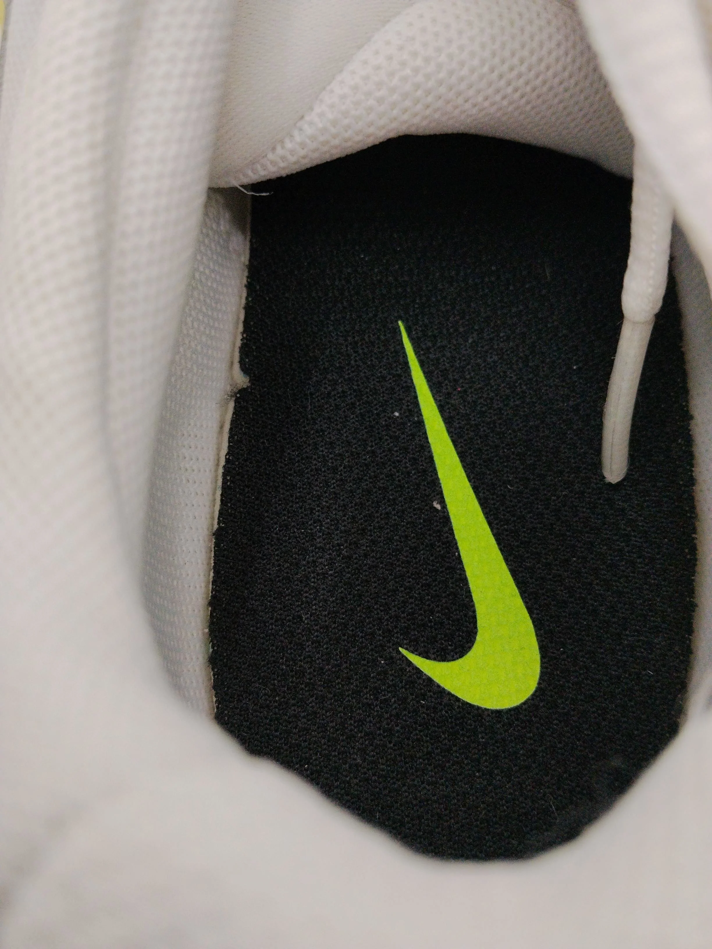 Nike Women's Trainers EU37.5 in White - Image 6