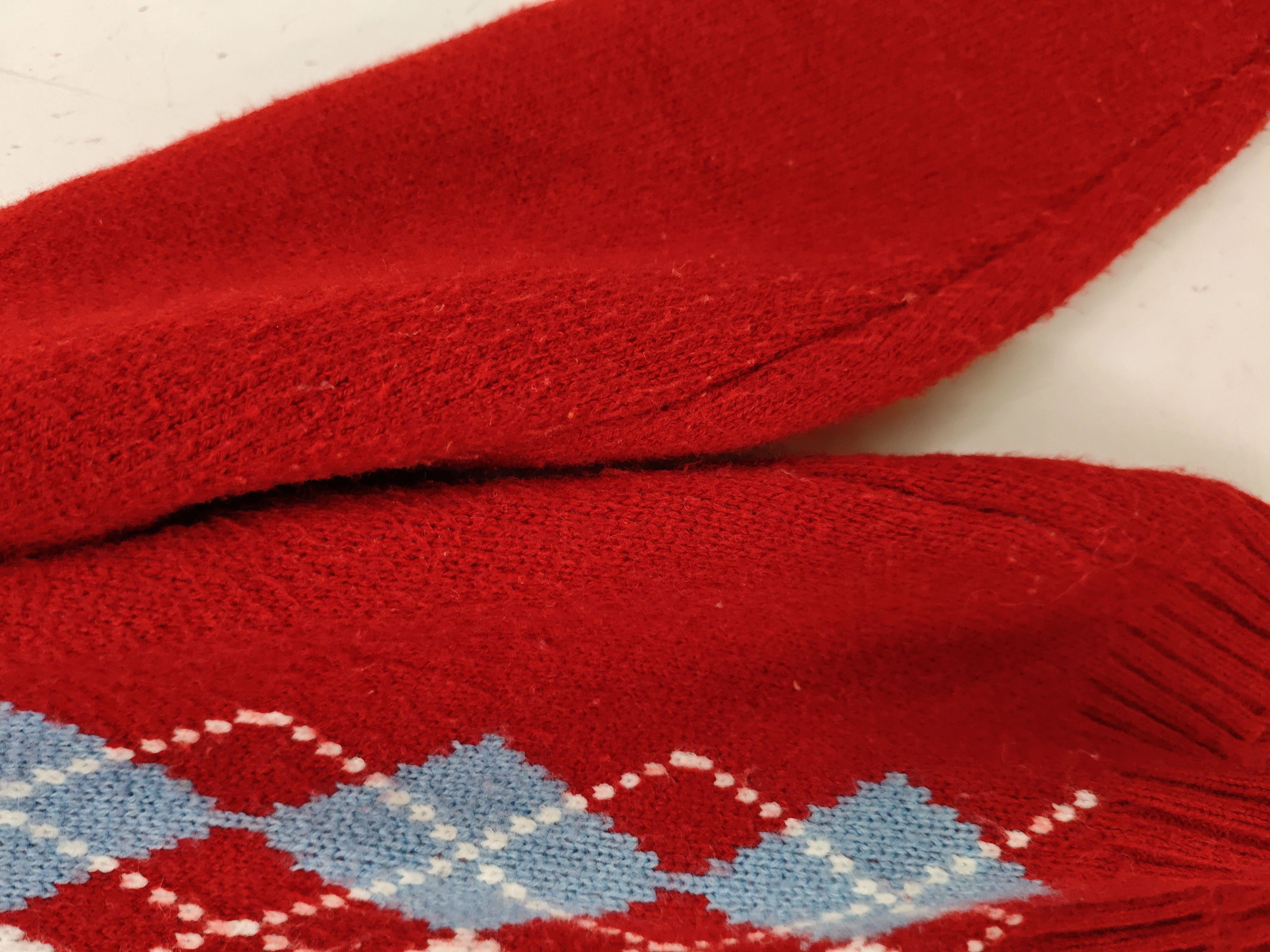 Olive Women's Cardigan M Red Argyle Acrylic with Wool, Polyamide V-Neck Cardigan - Image 5