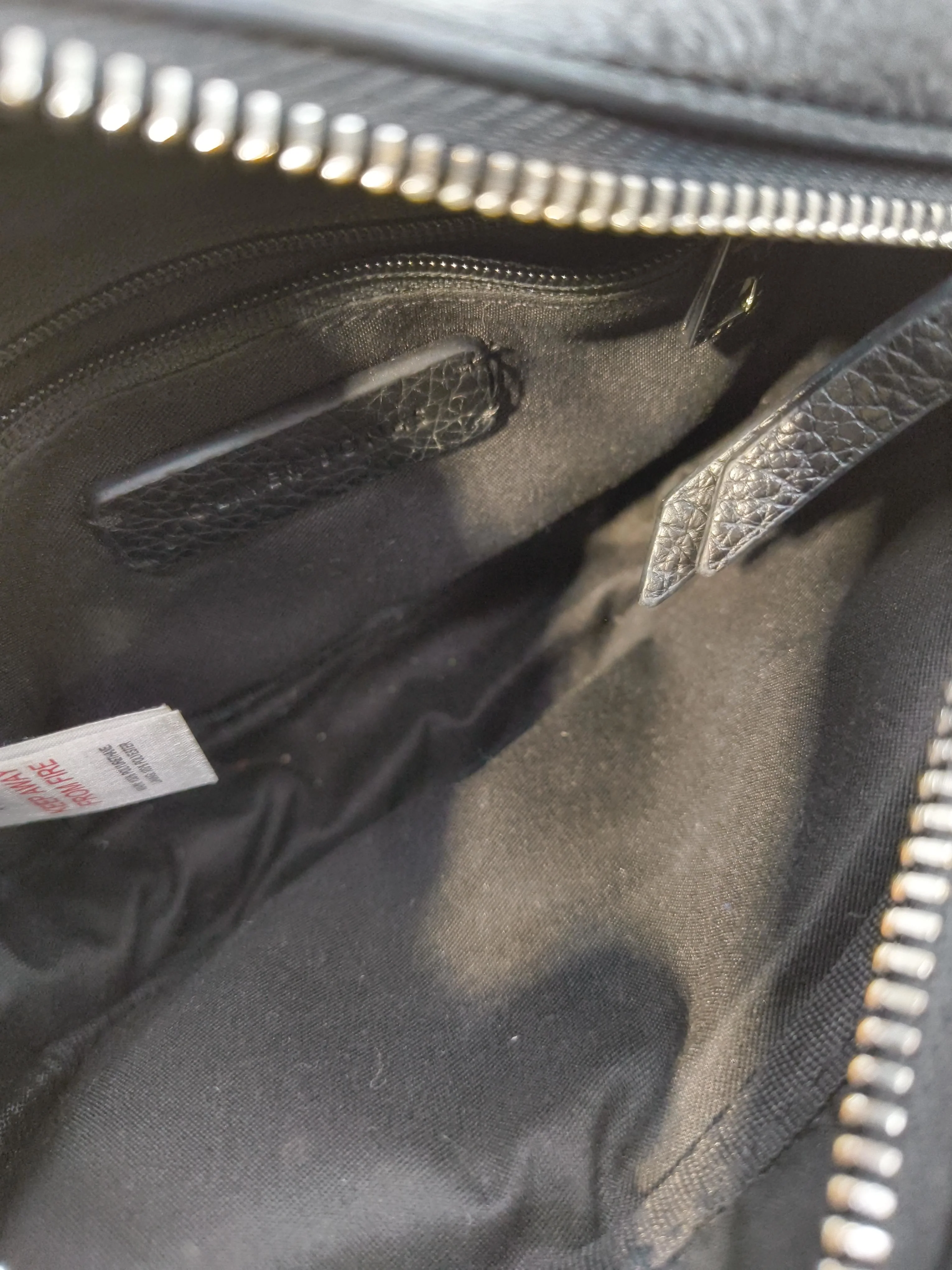Oliver Bonas Women's Bag Black 100% Faux Leather Crossbody - Image 4