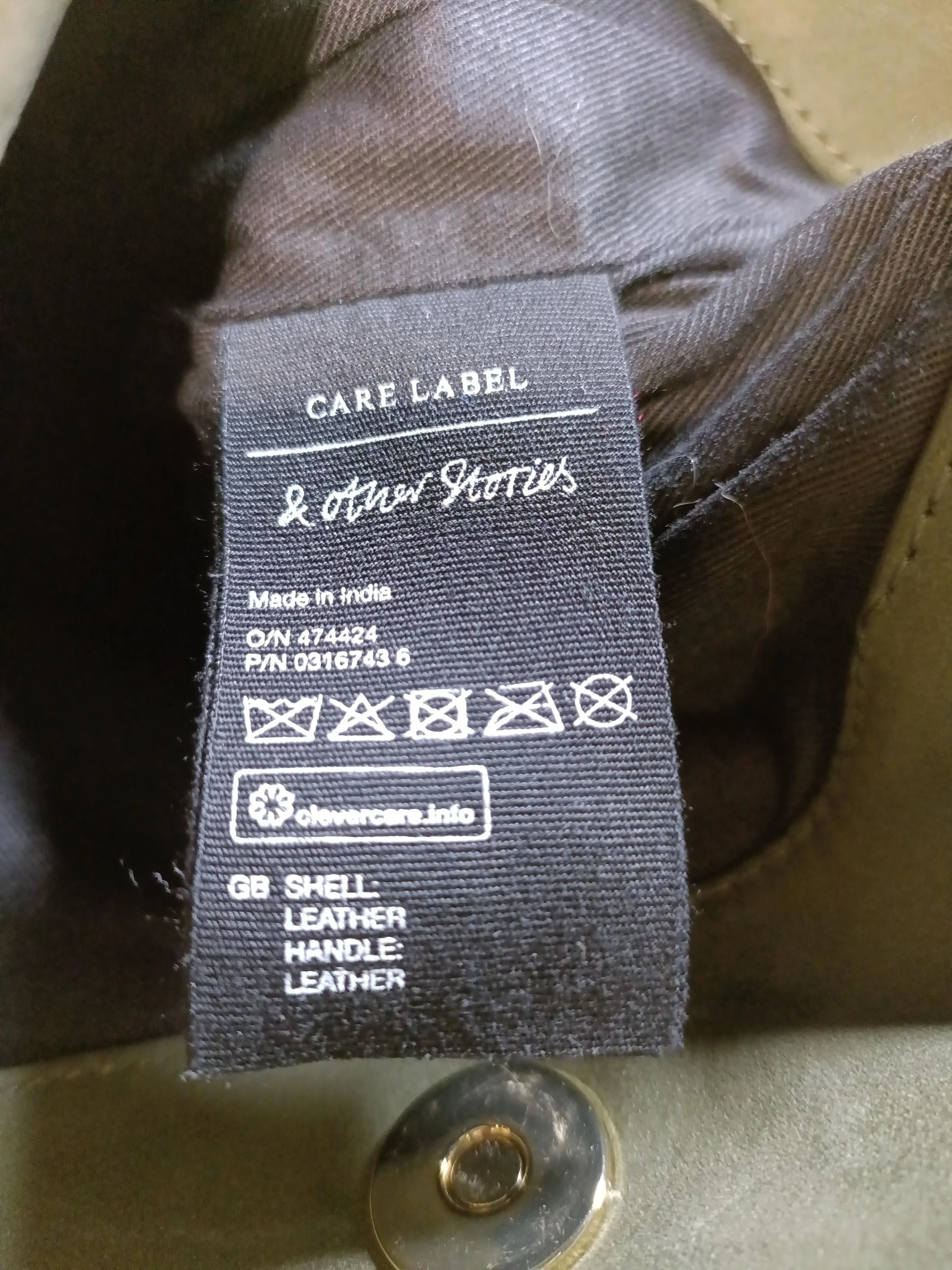 & Other Stories Men's Bag Green 100% Leather Tote - Image 6