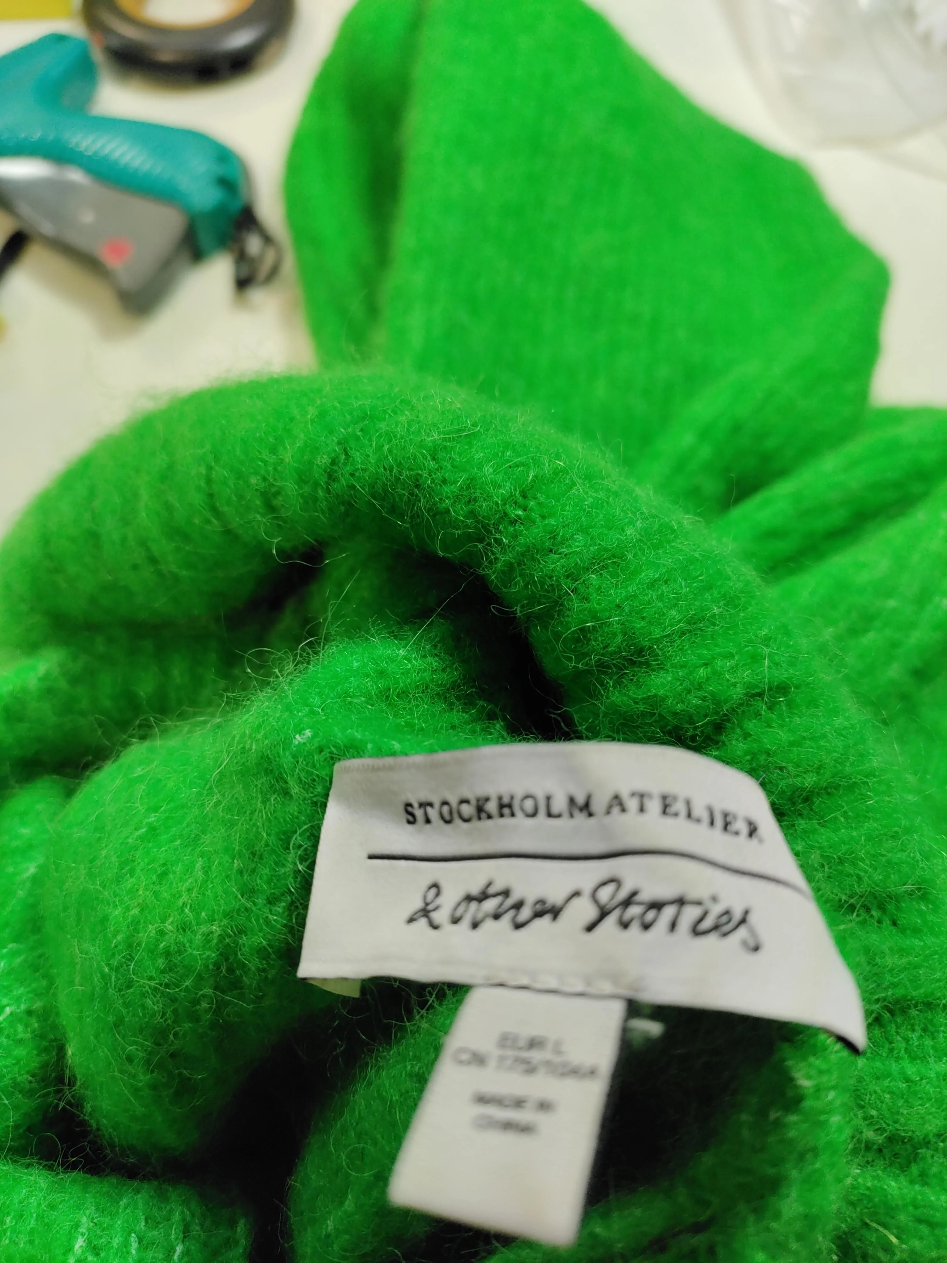 & Other Stories Women's Jumper L Green Wool - Image 5