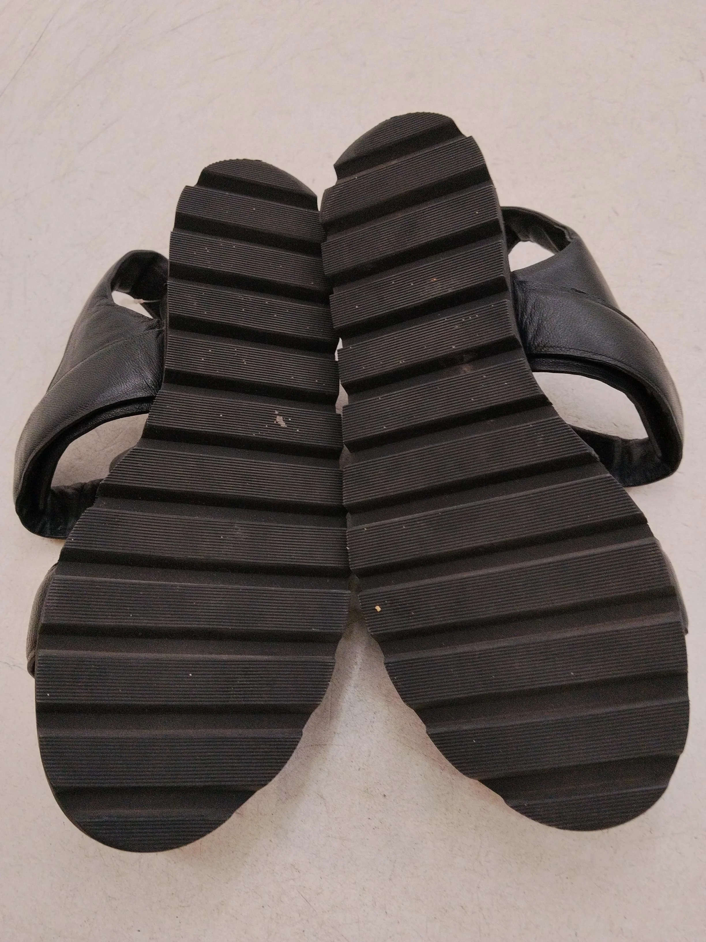 & Other Stories Women's Sandals UK 4 Black 100% Leather Slider - Image 7