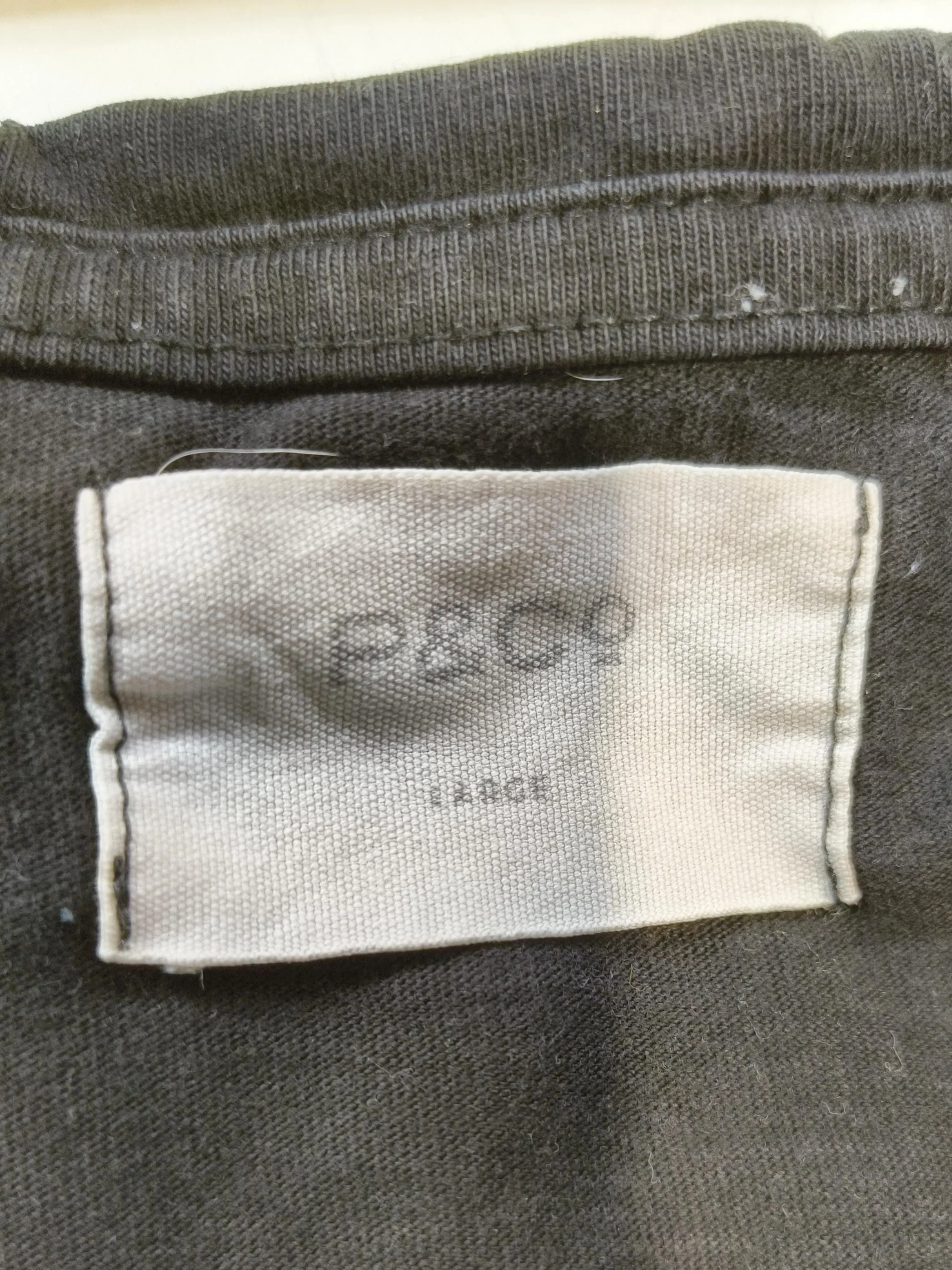 P&Co Men's T-Shirt L Black Graphic 100% Cotton Basic - Image 6