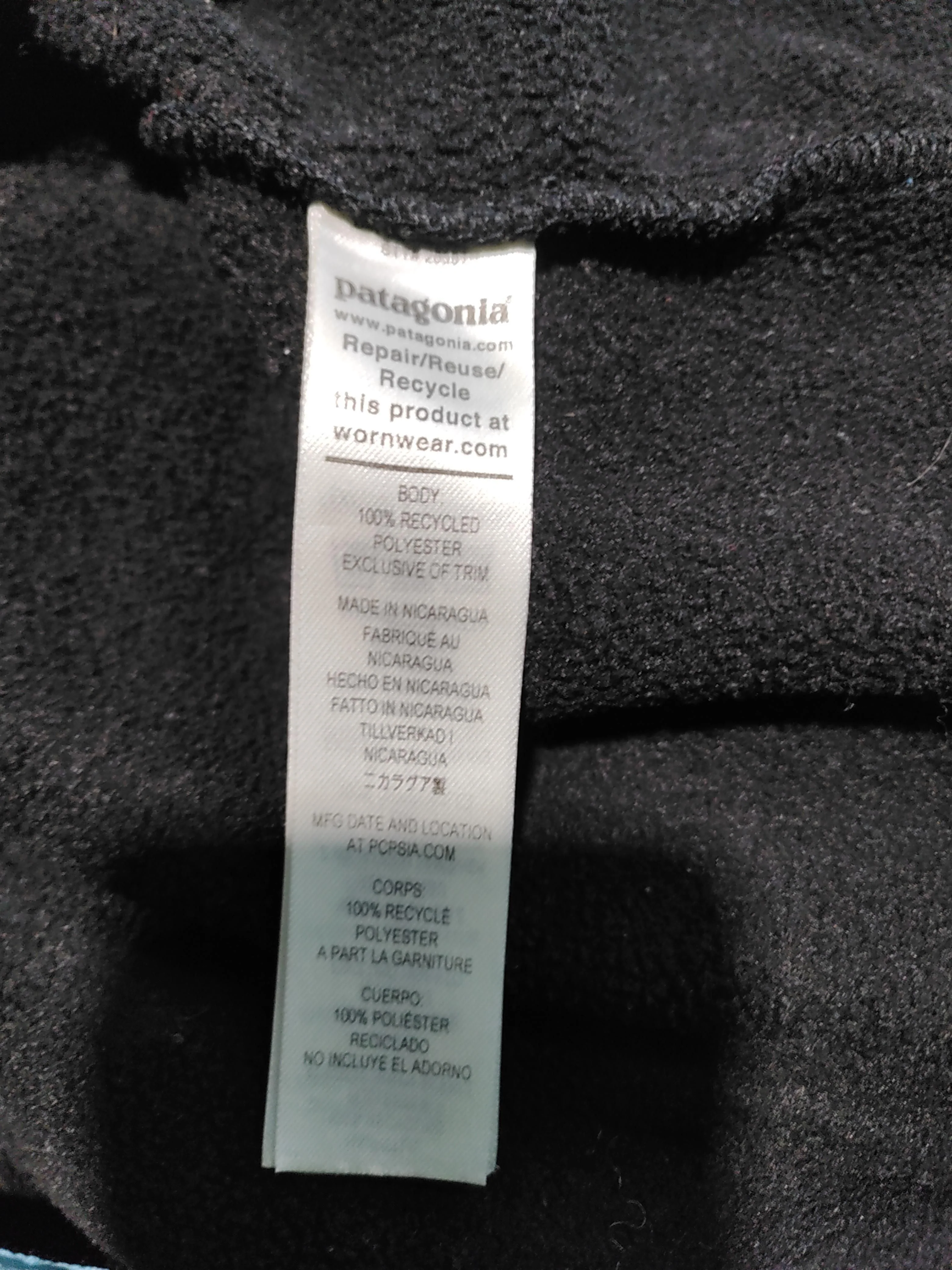 Patagonia Men's Jumper M Black 100% Polyester Mock Neck Pullover - Image 7