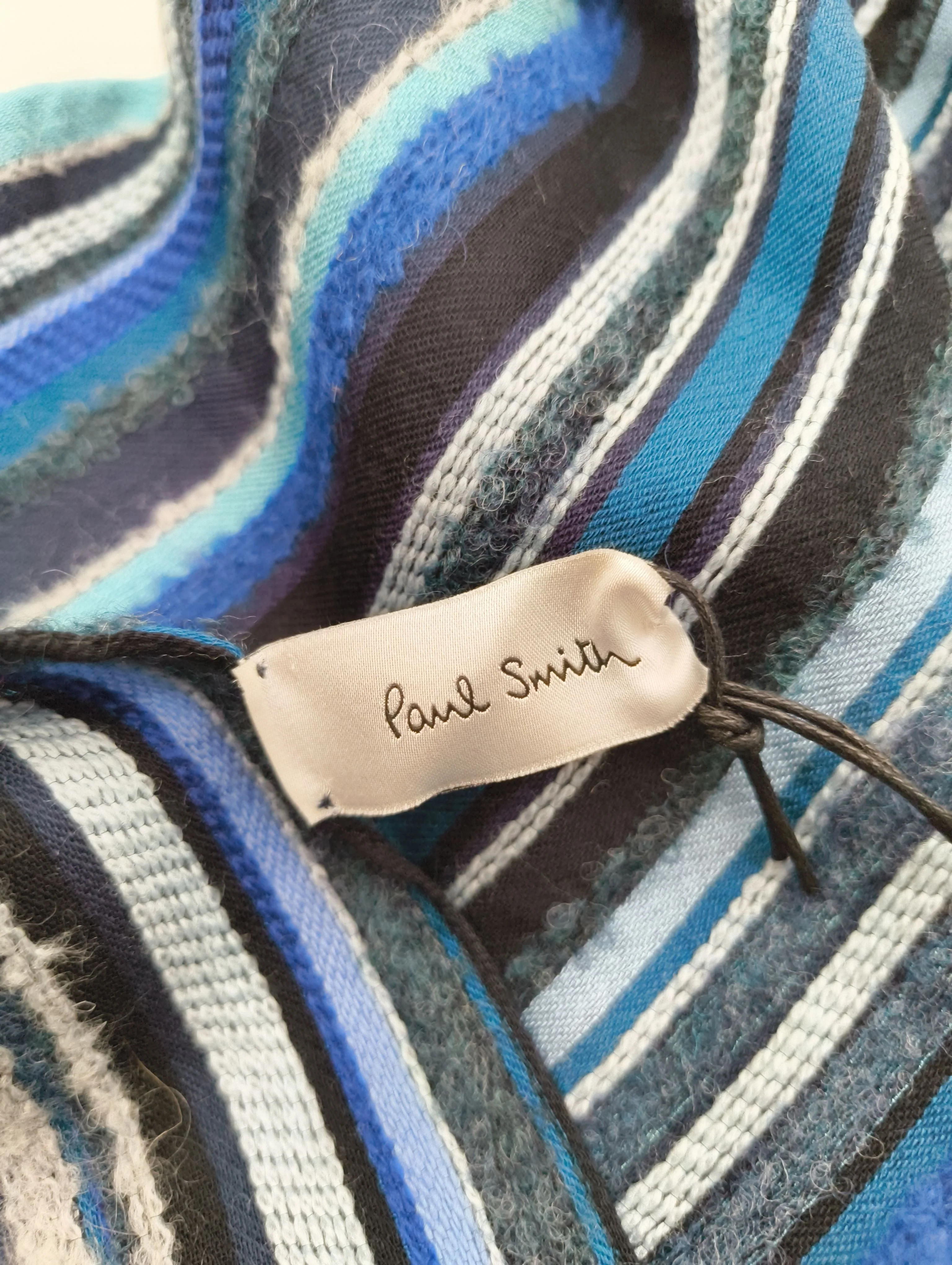 Paul Smith Men's Scarf Blue Viscose with Wool, Silk, Nylon Scarf New with tags - Image 7