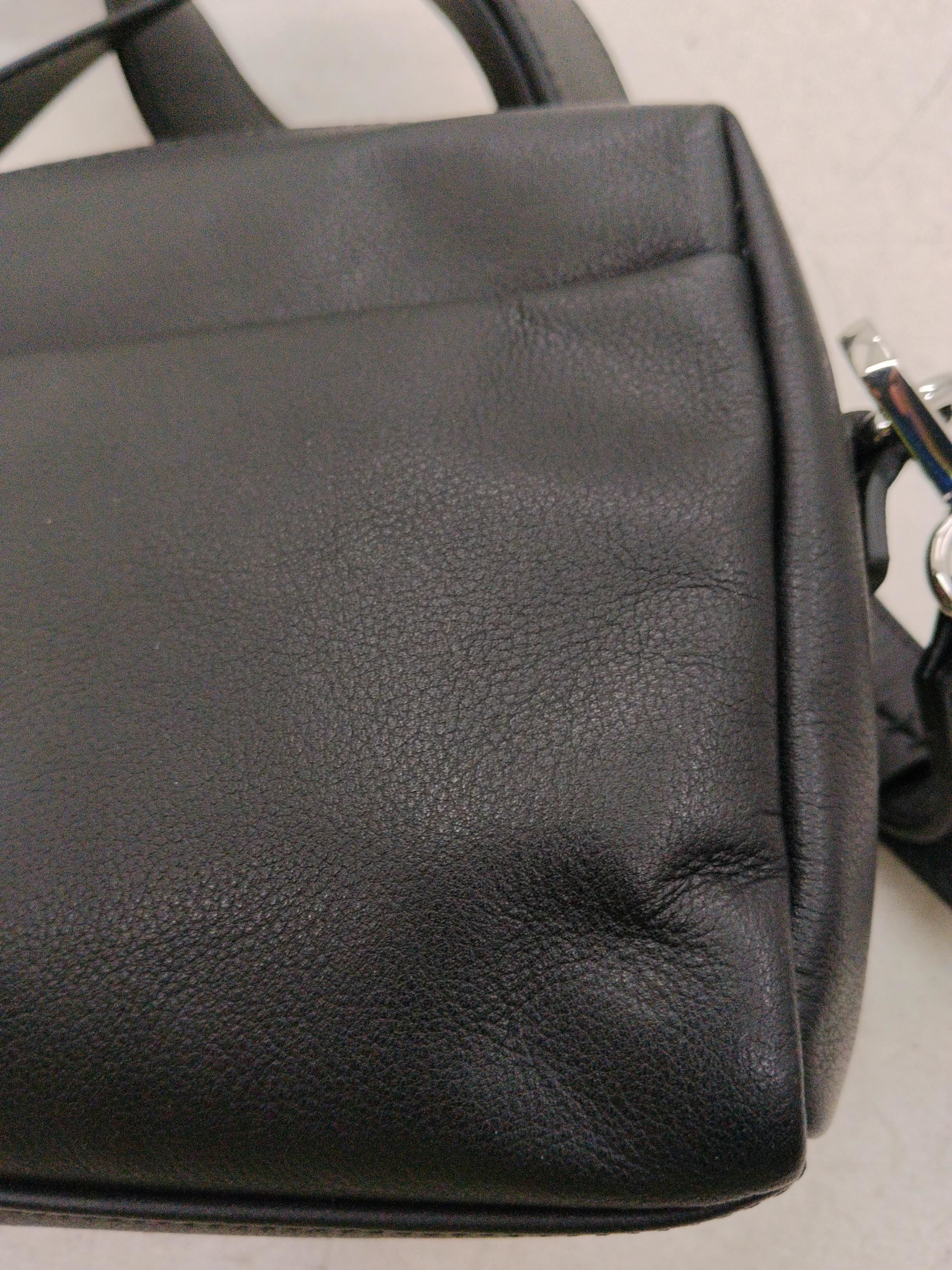 Radley Women's Bag Black 100% Leather Crossbody - Image 3