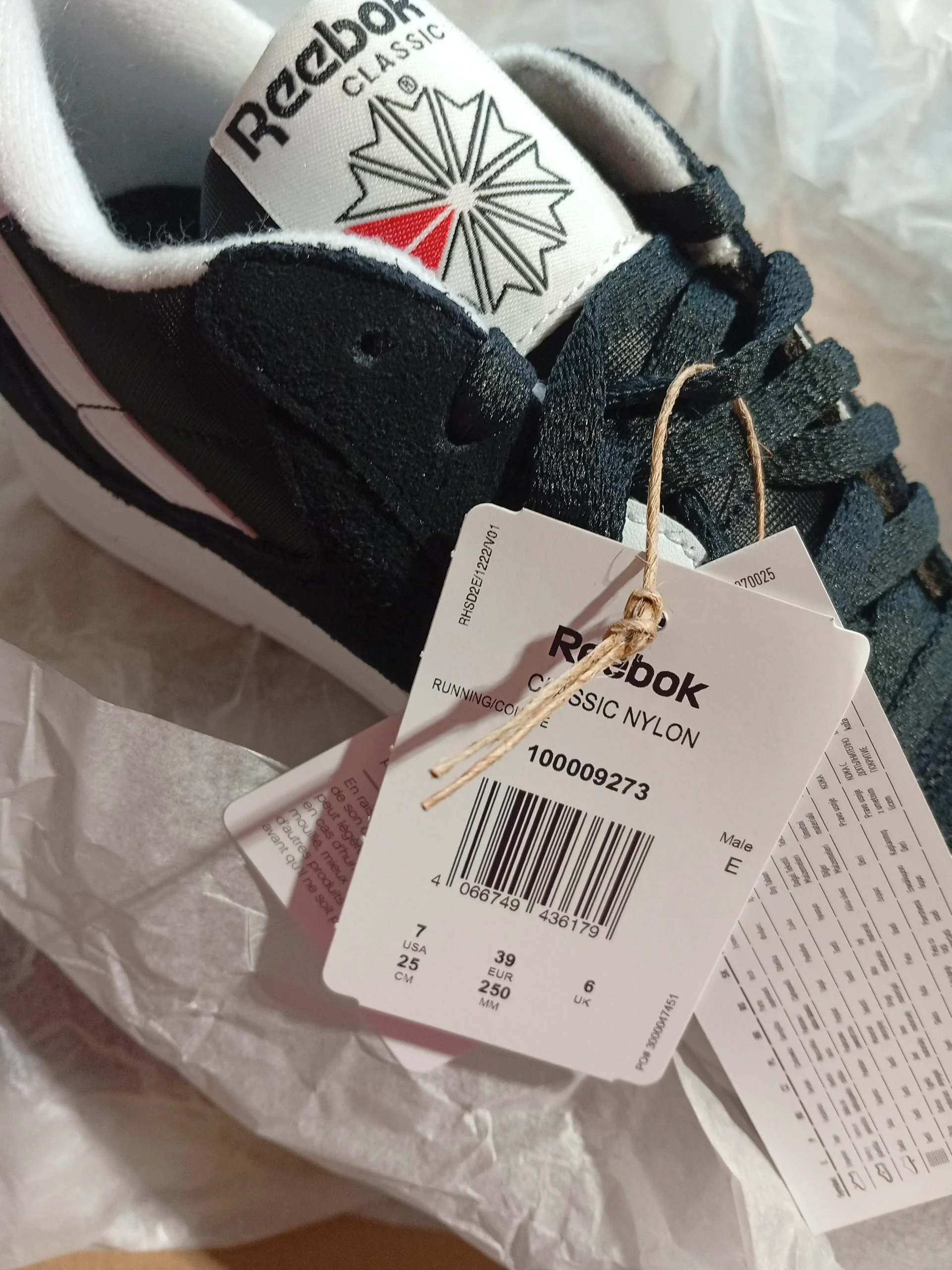Reebok CLASSIC NYLON Women's Trainers UK6 in Black - Image 8