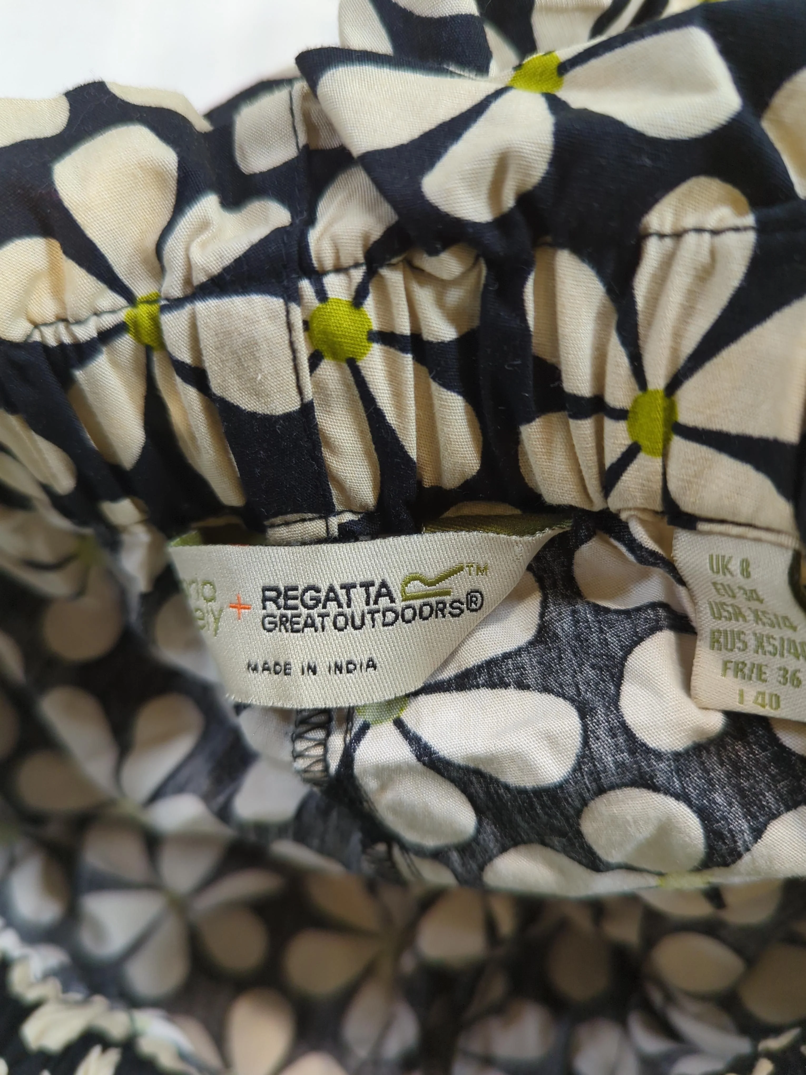 Regatta Women's Shorts UK 8 Black Floral 100% Cotton Sweat - Image 5