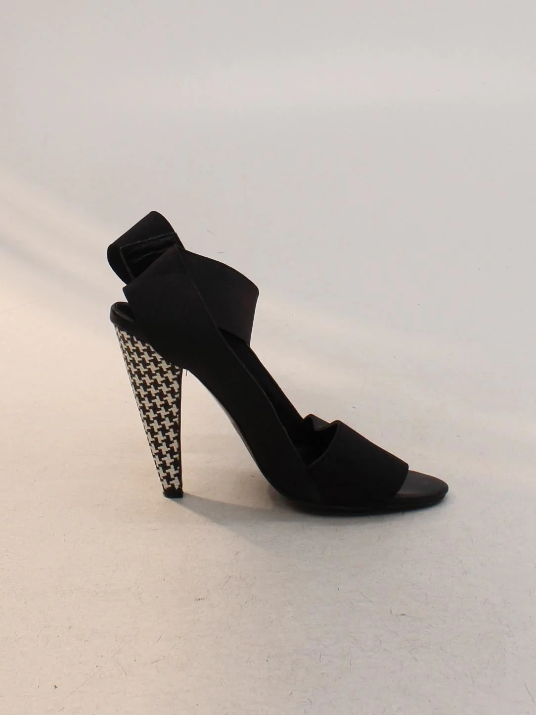 Reiss Women's Heels UK 5 Black Checkered Polyester with Leather Strappy - Image 5