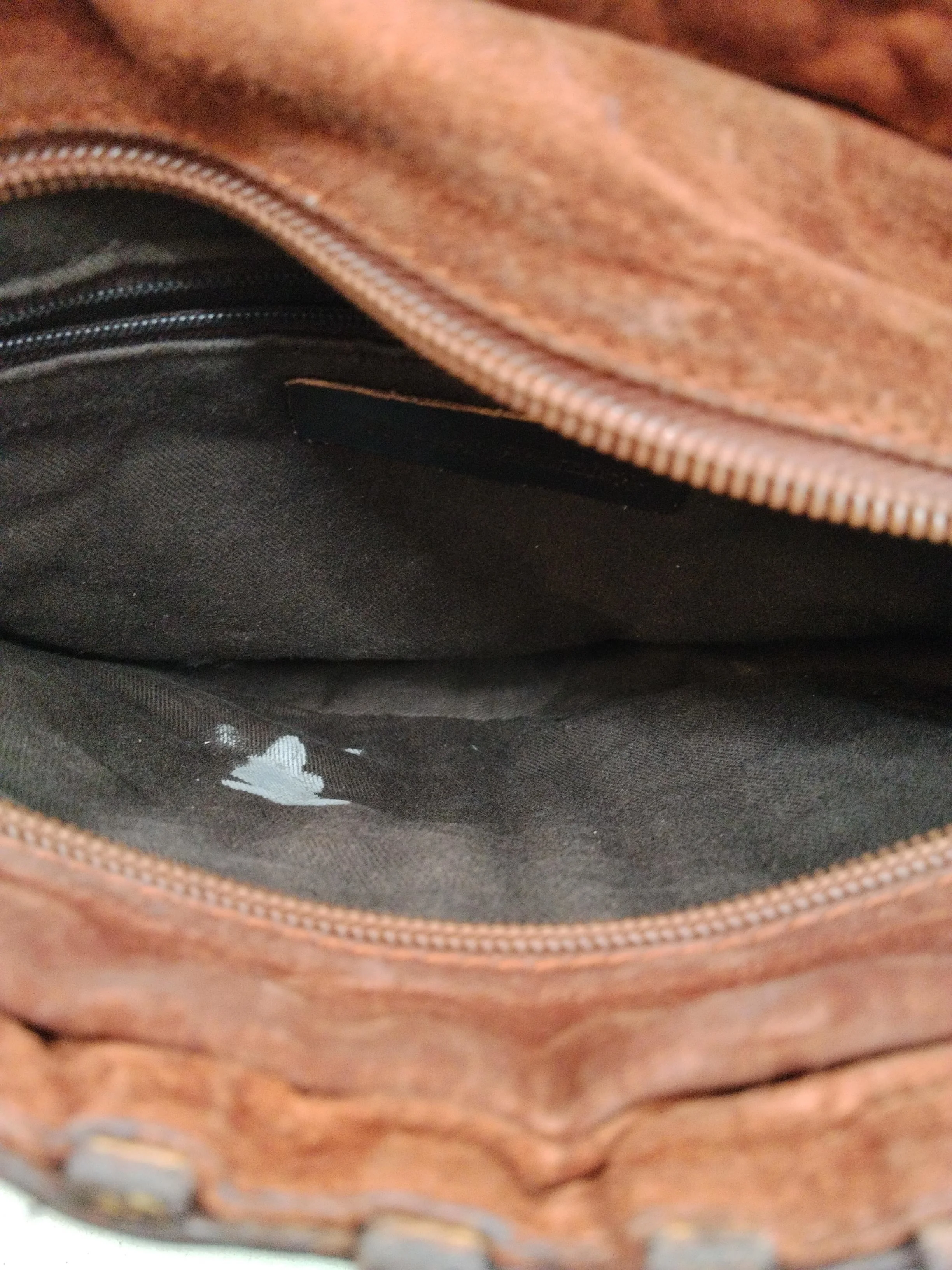Russell & Bromley Women's Bag Brown 100% Leather Crossbody - Image 4