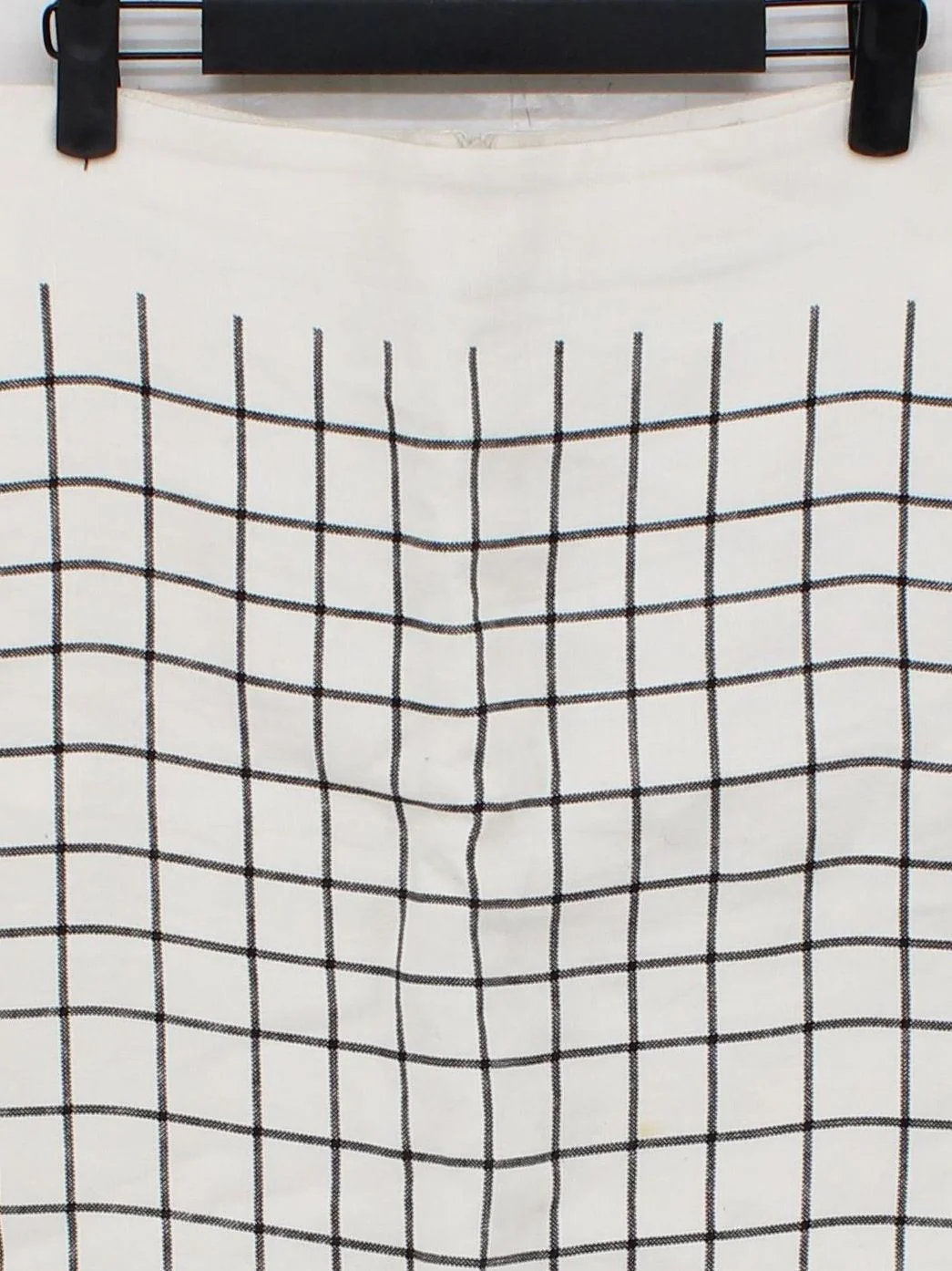 'S MaxMara Women's Mini Skirt M White Checkered 100% Linen Short Mini - Image 3