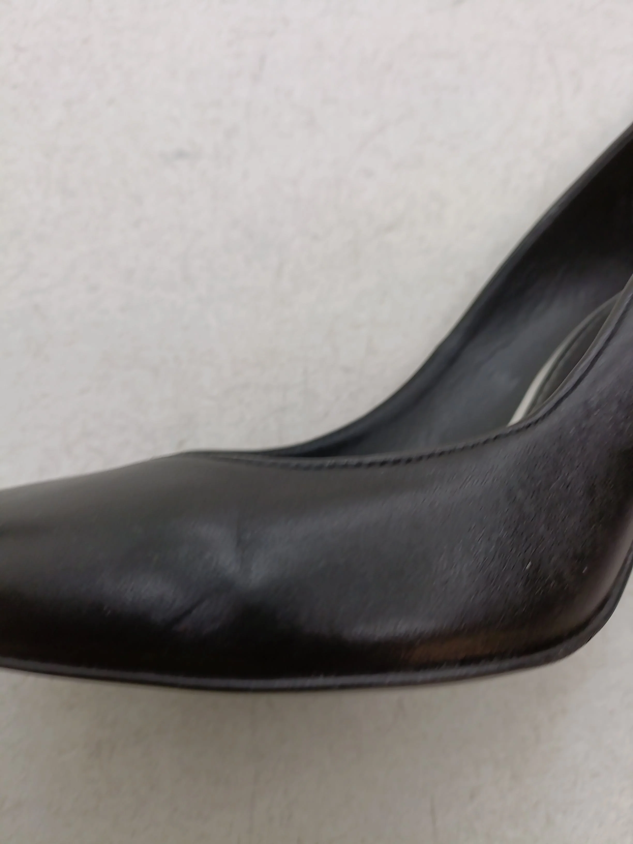 Stuart Weitzman Women's Heels UK 6 Black 100% Leather Court - Image 8