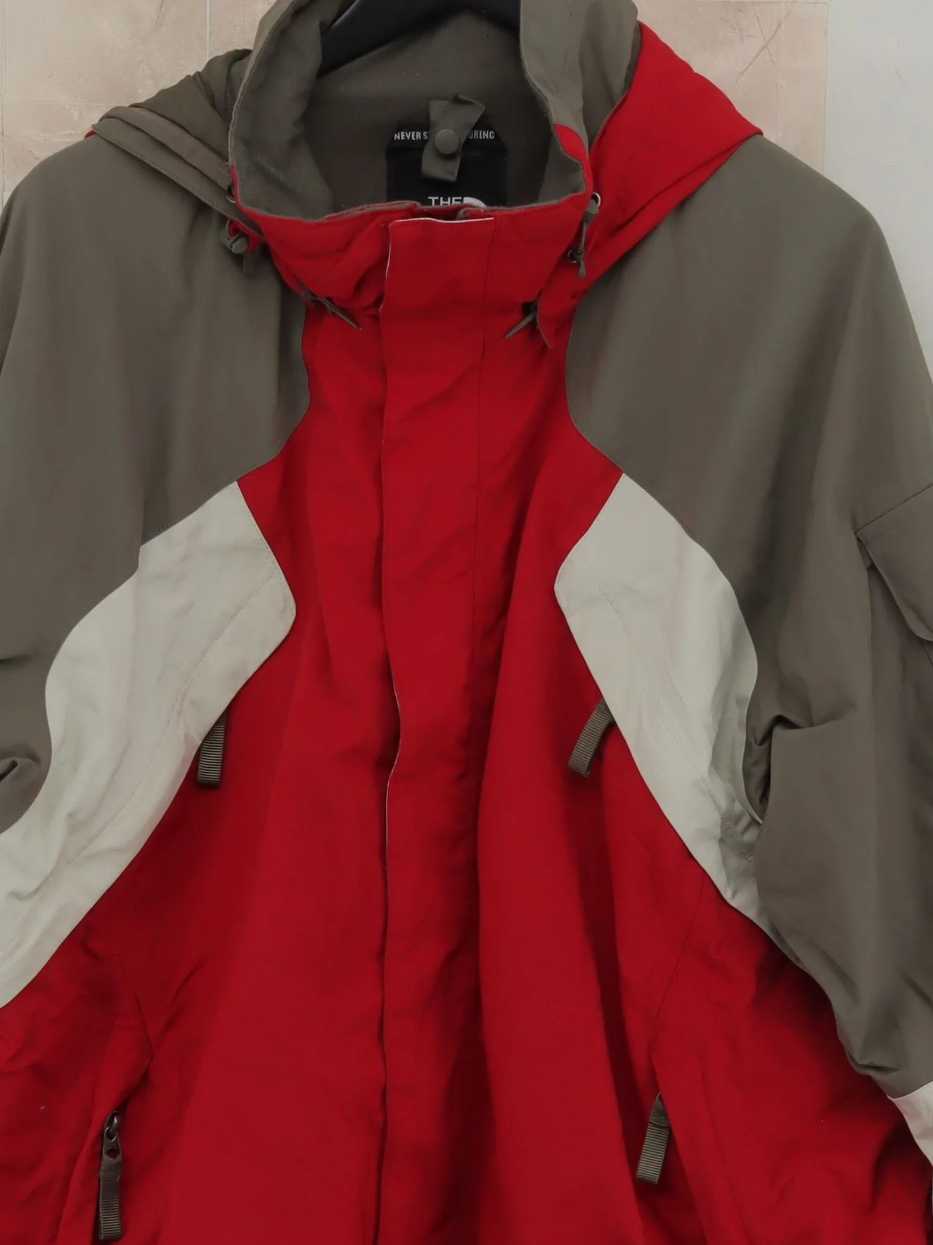 The North Face Skiwear jacket red - Image 3