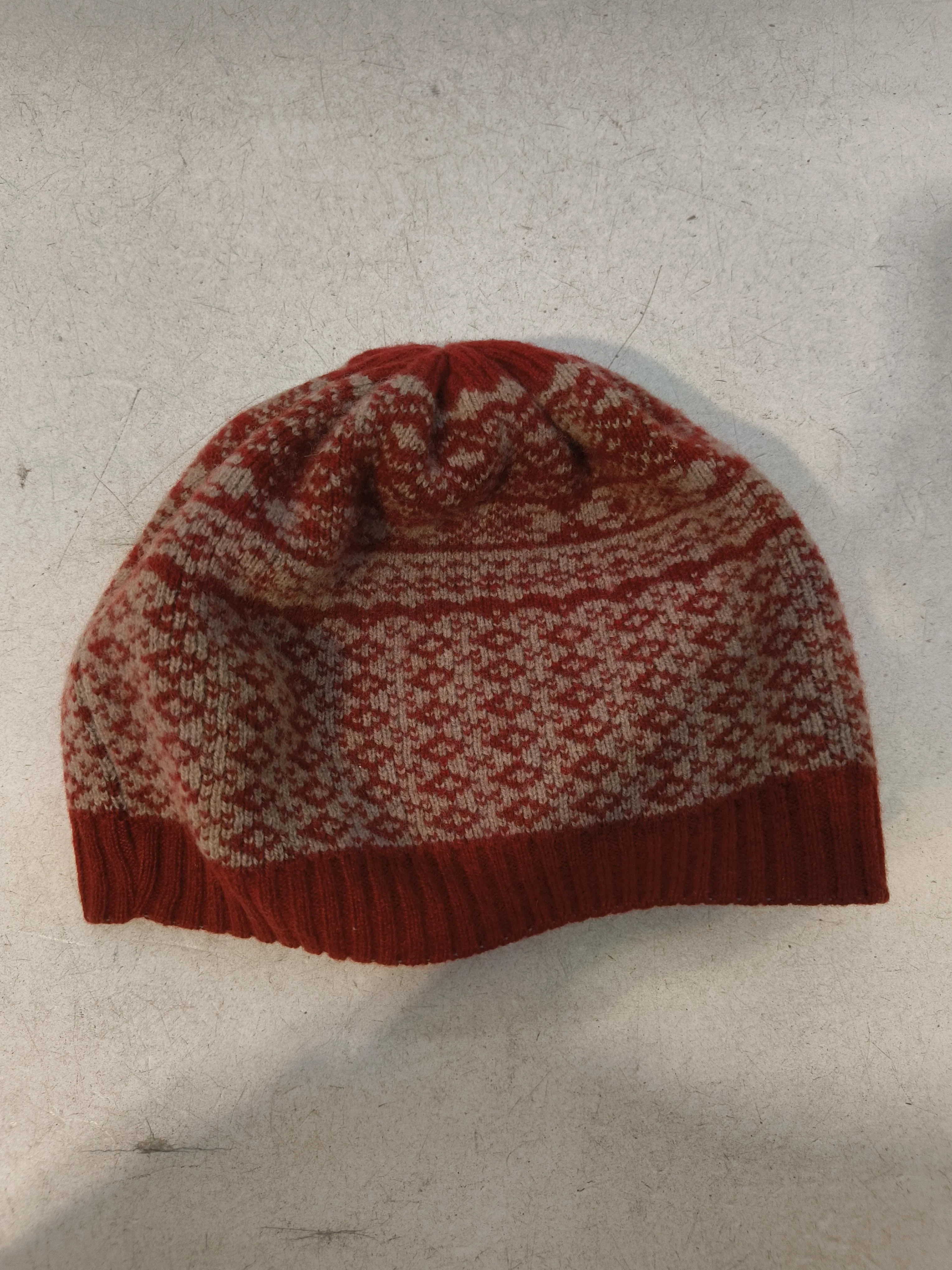Toast Women's Hat Red Geometric 100% Wool Beanie - Image 2