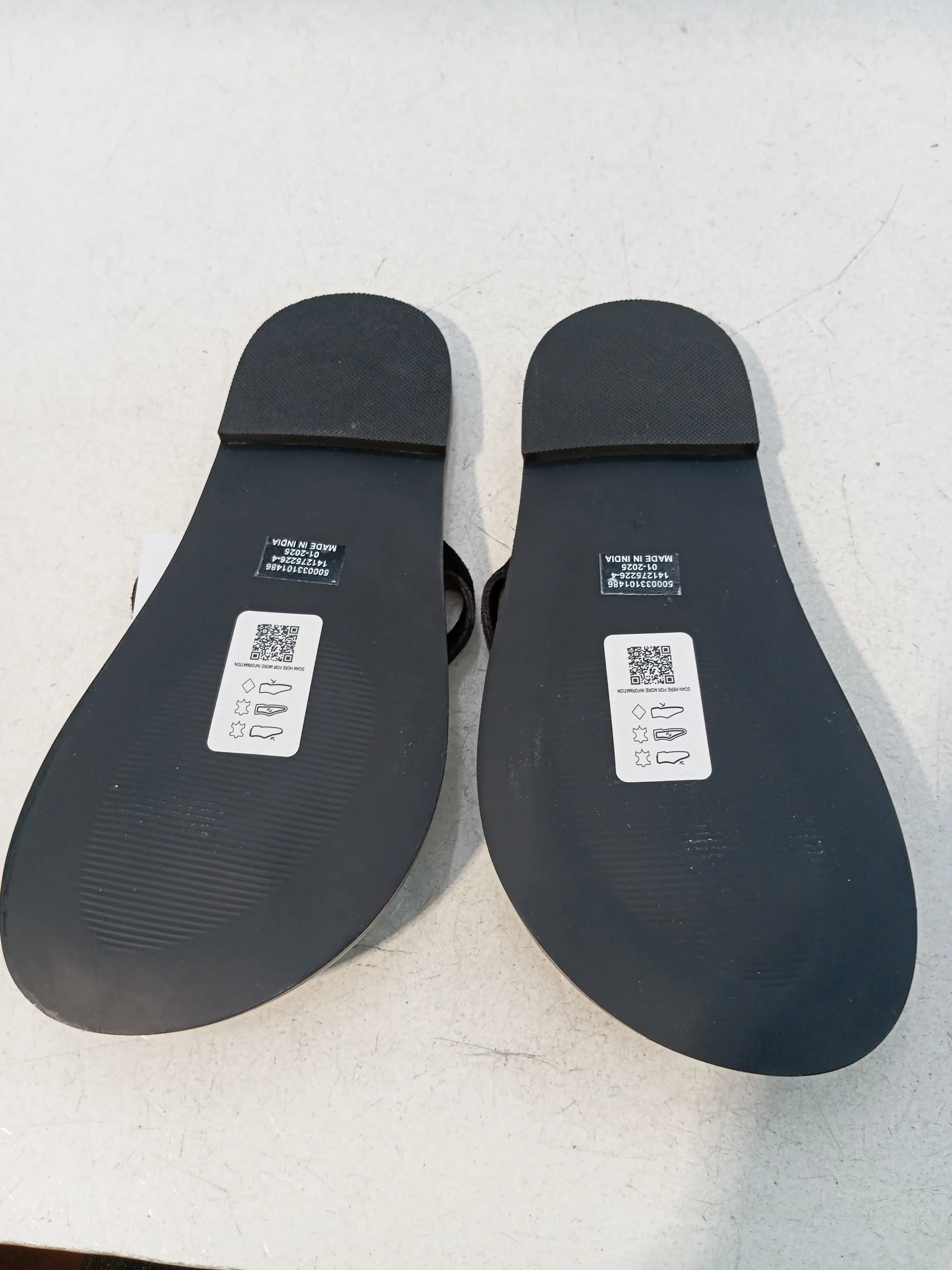 Topshop Women's Sandals UK 4 Black 100% Suede Flip-Flop - Image 7
