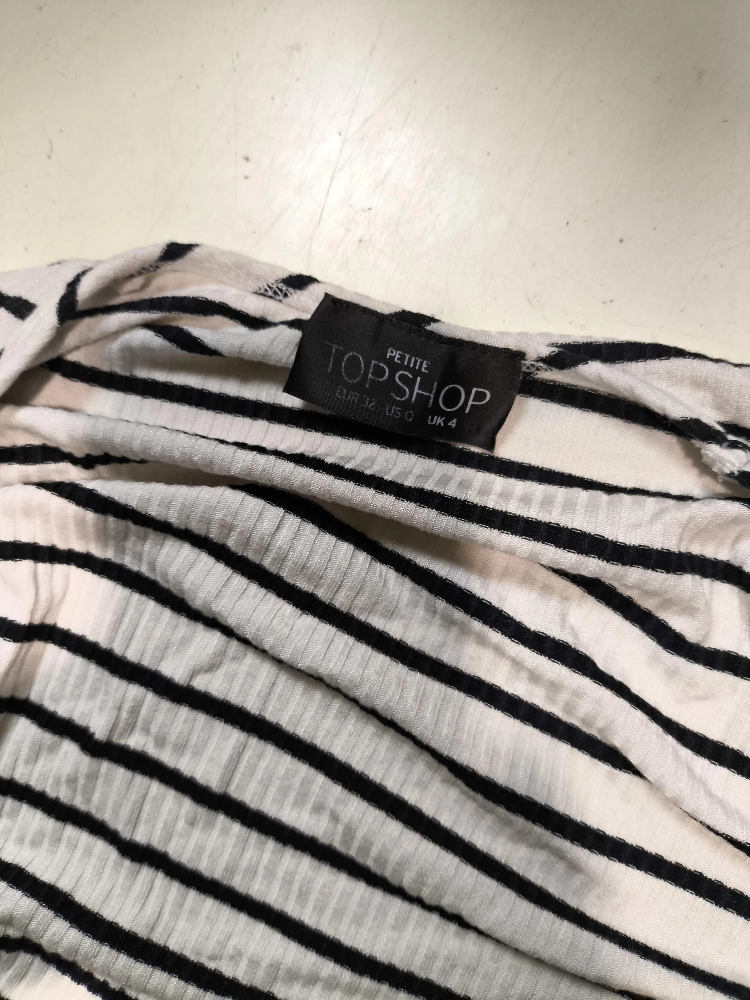 Topshop Women's Top UK 4 White Viscose with Elastane Cropped - Image 6