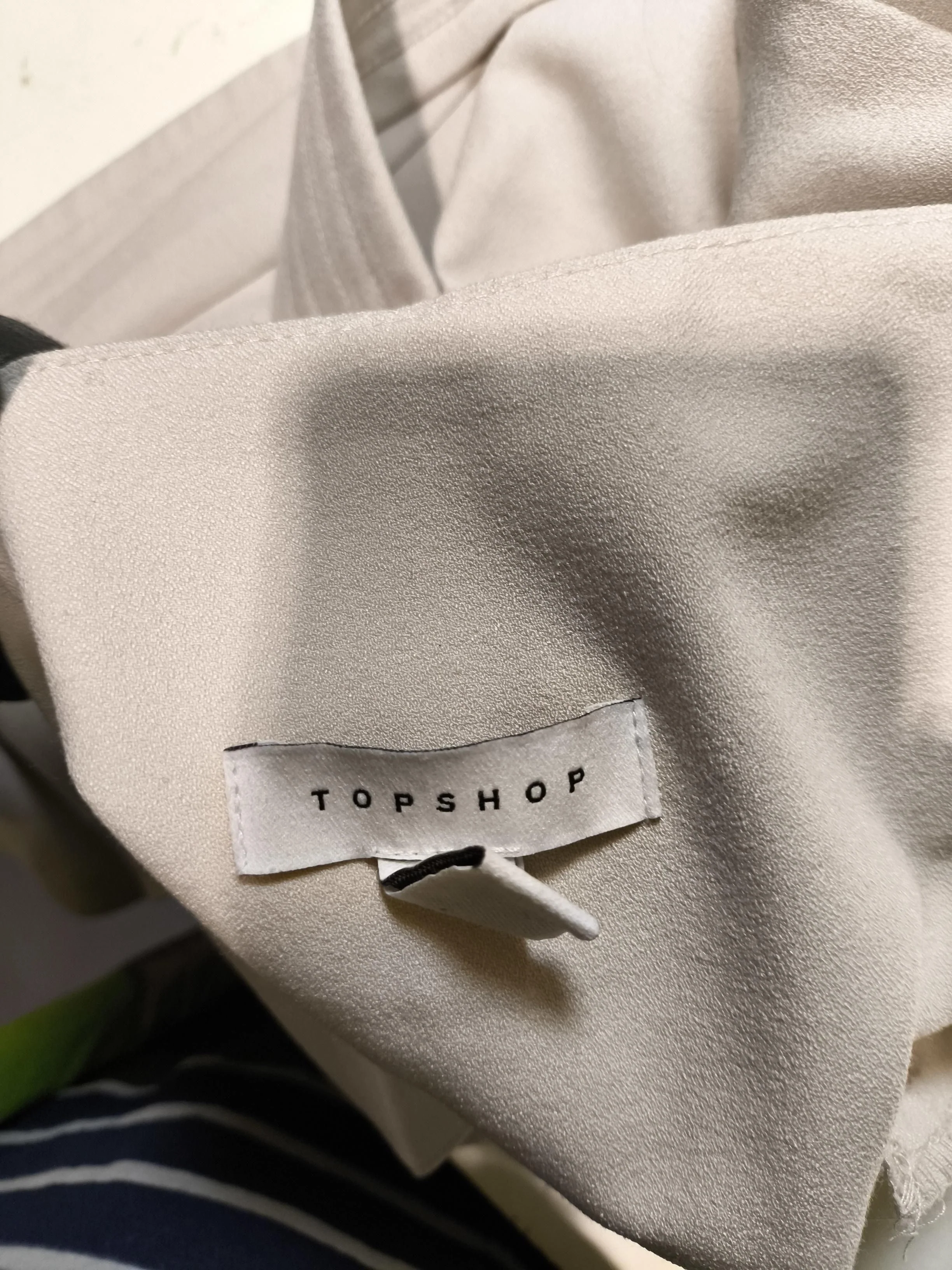 Topshop Women's Trousers UK 8 Cream Polyester with Viscose, Elastane Cropped - Image 6