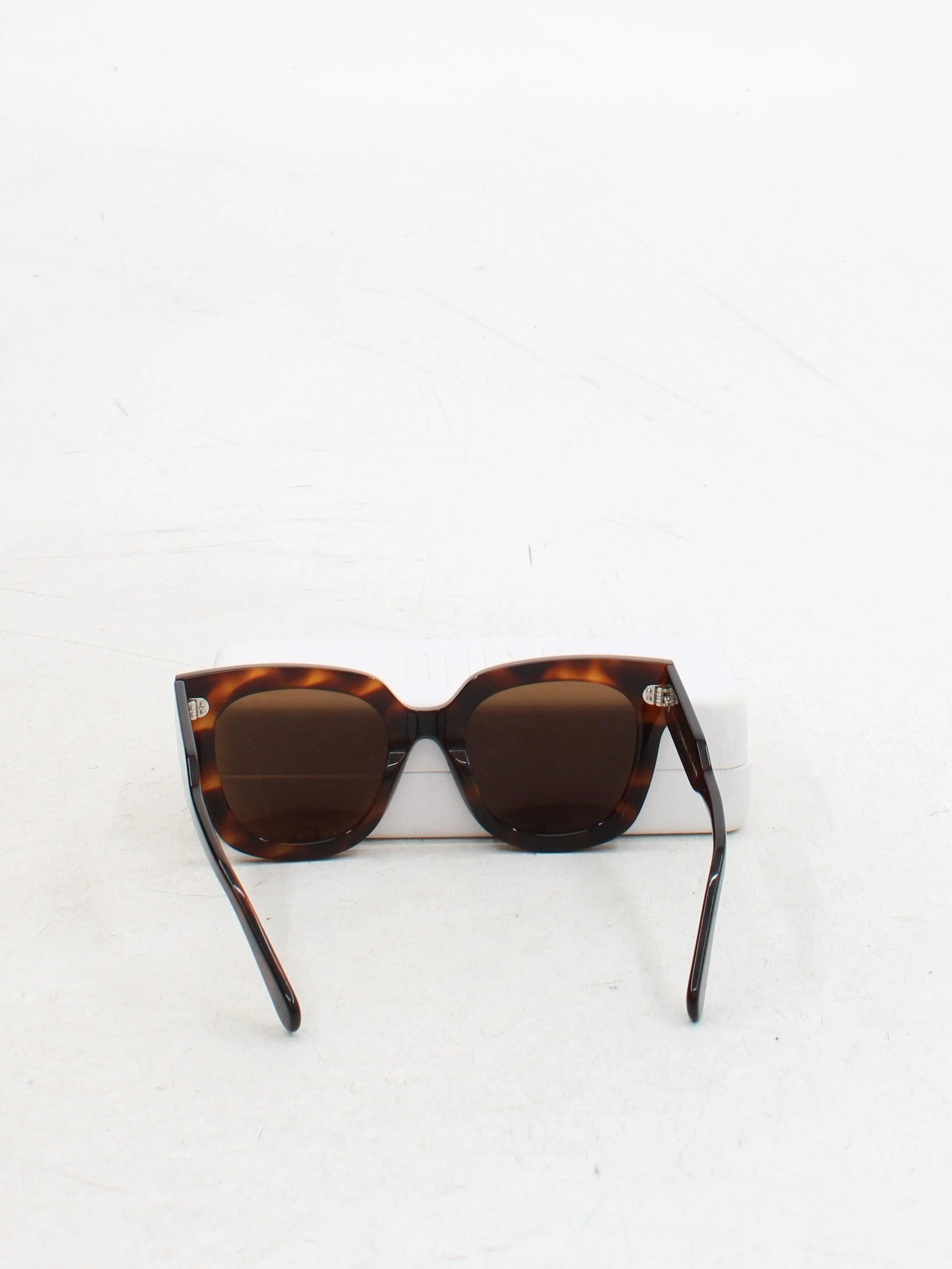Tortoise Women's Sunglasses Brown Cat Eye - Image 2