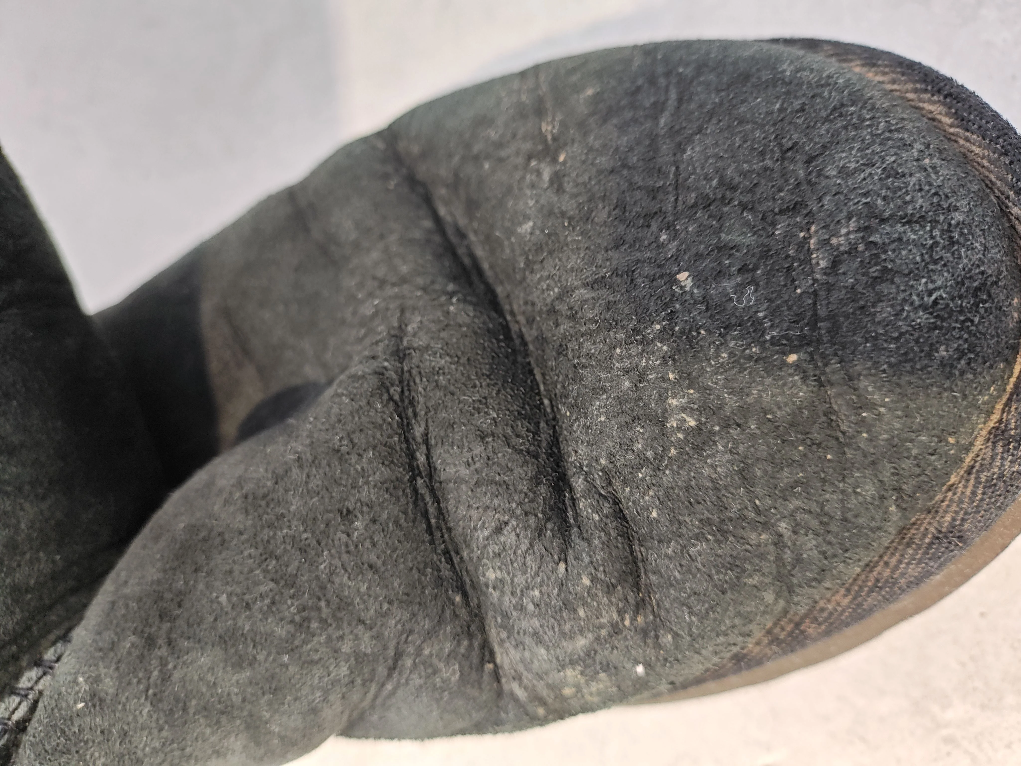 UGG Men's Boots UK 7.5 Black 100% Suede Chelsea - Image 8