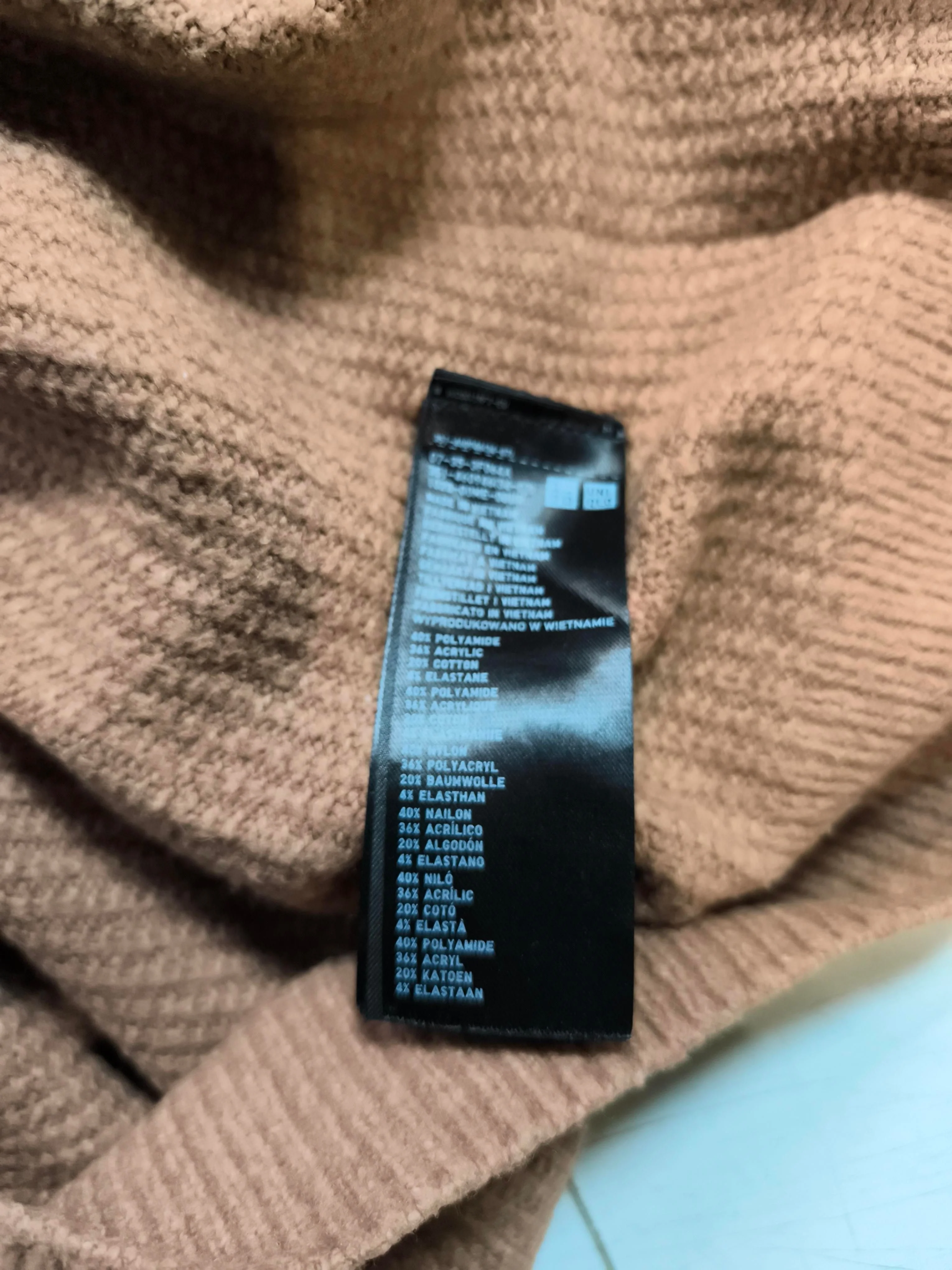 Uniqlo Men's Jumper S Brown Acrylic with Polyamide, Cotton, Elastane Pullover - Image 6