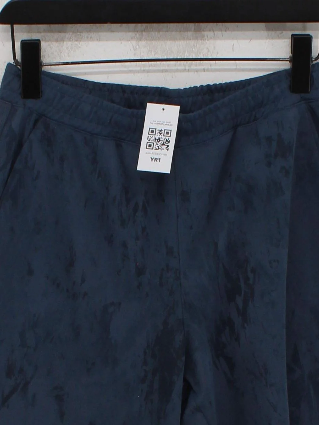 Uniqlo Men's Shorts M Blue 100% Polyester Sweat - Image 3