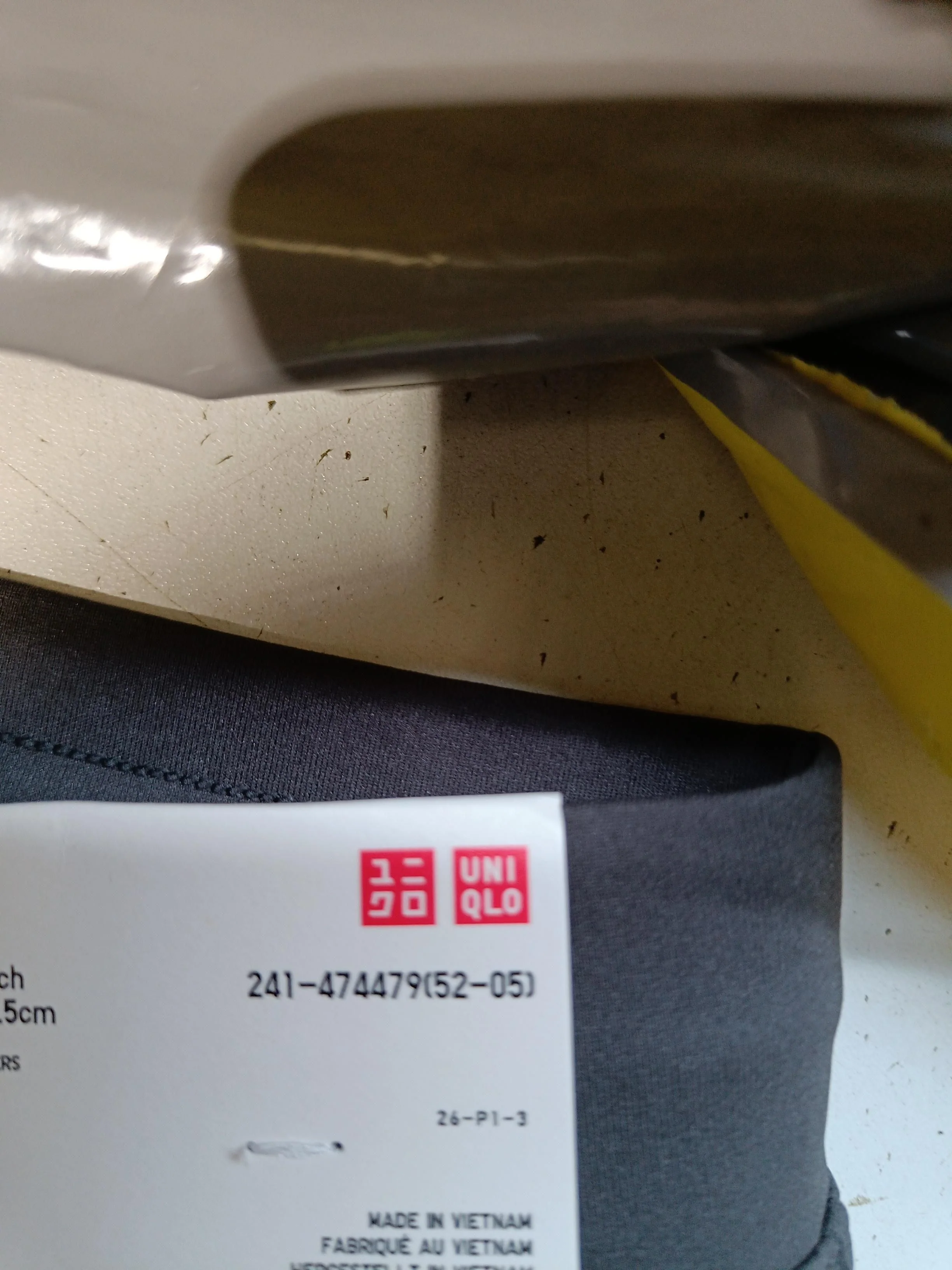 Uniqlo Men's Sports Bottoms S Grey Polyester with Elastane, Polyester Sweatpants - Image 5